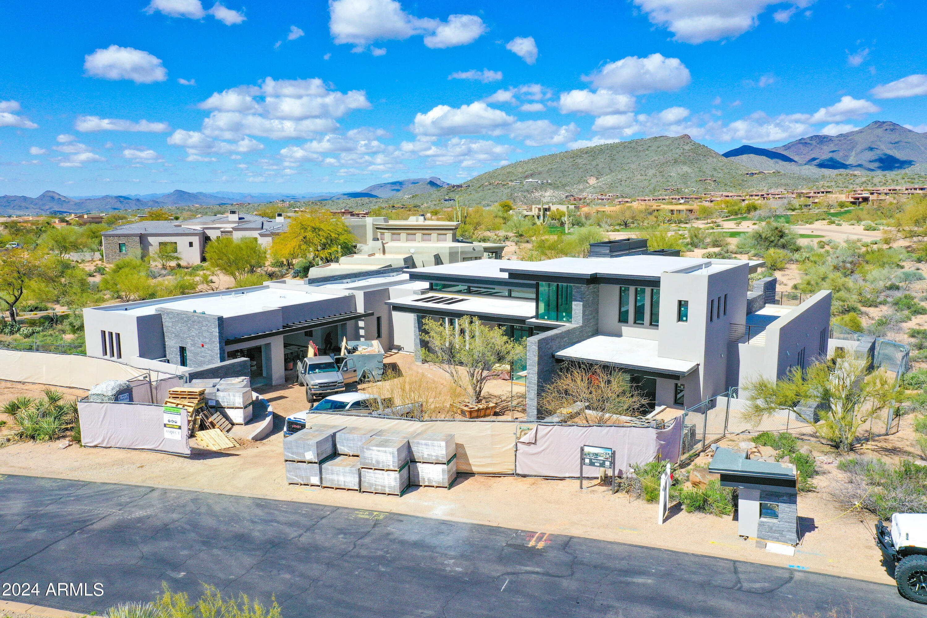 DESERT MOUNTAIN PHASE 1 UNIT 2 LOT 206-335 TR A - Residential