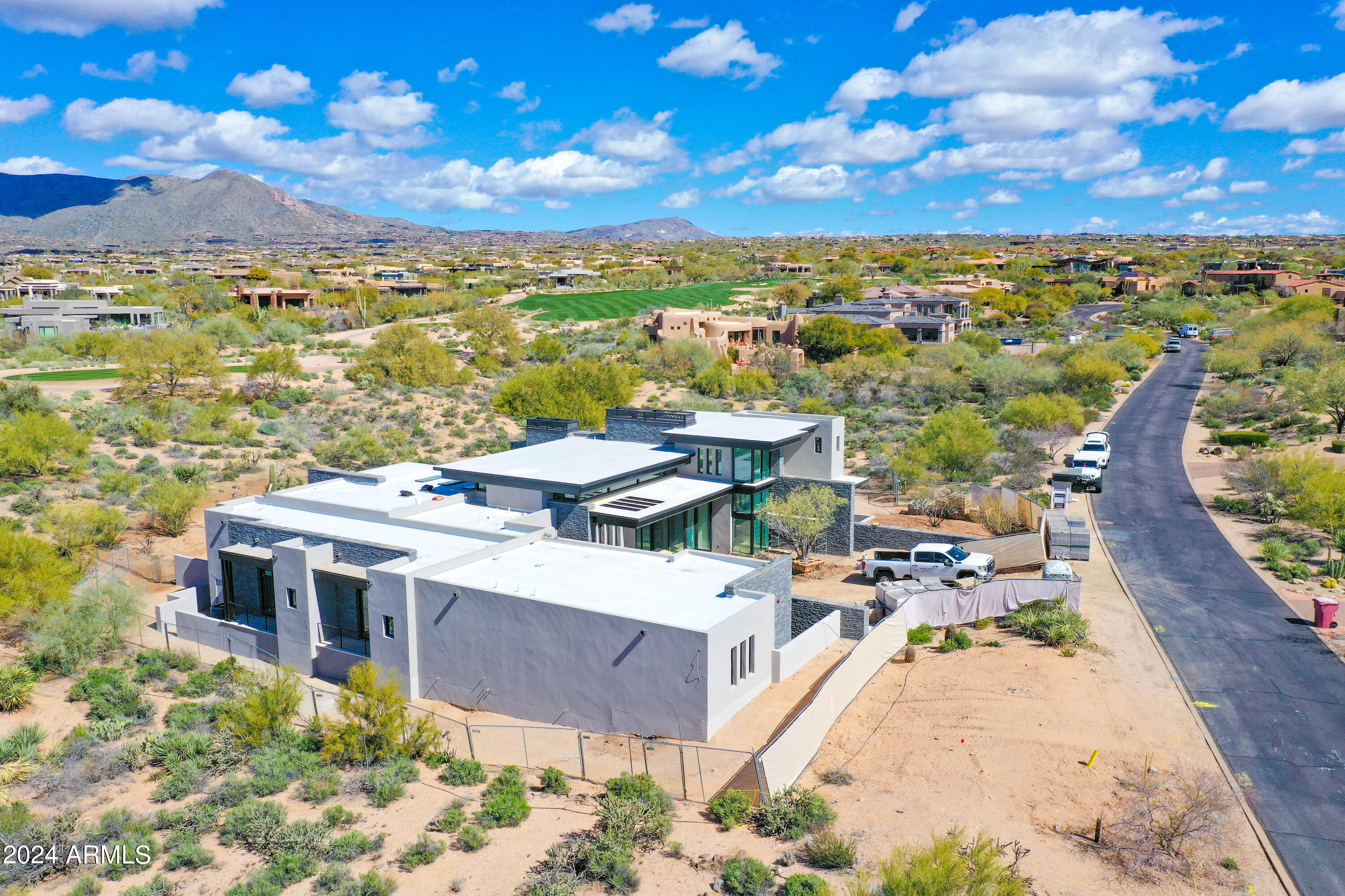 DESERT MOUNTAIN PHASE 1 UNIT 2 LOT 206-335 TR A - Residential
