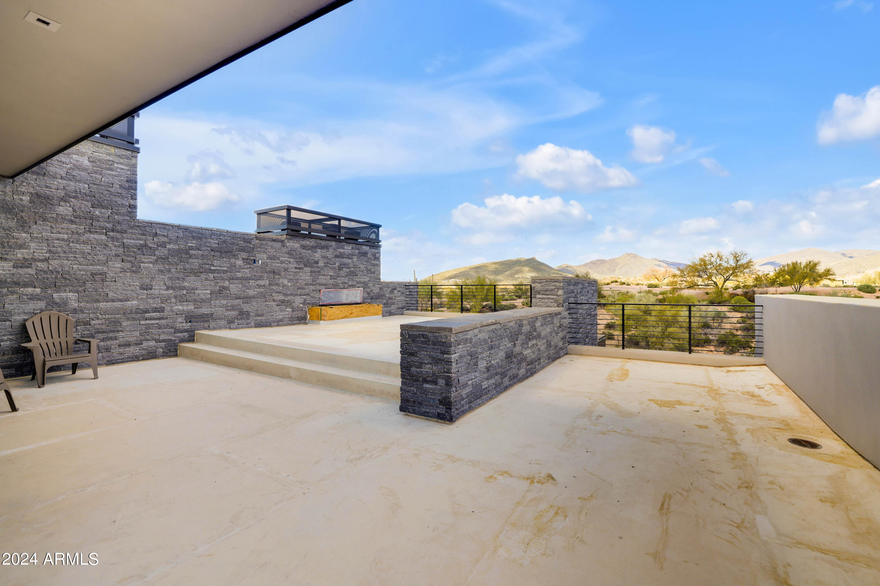 DESERT MOUNTAIN PHASE 1 UNIT 2 LOT 206-335 TR A - Residential
