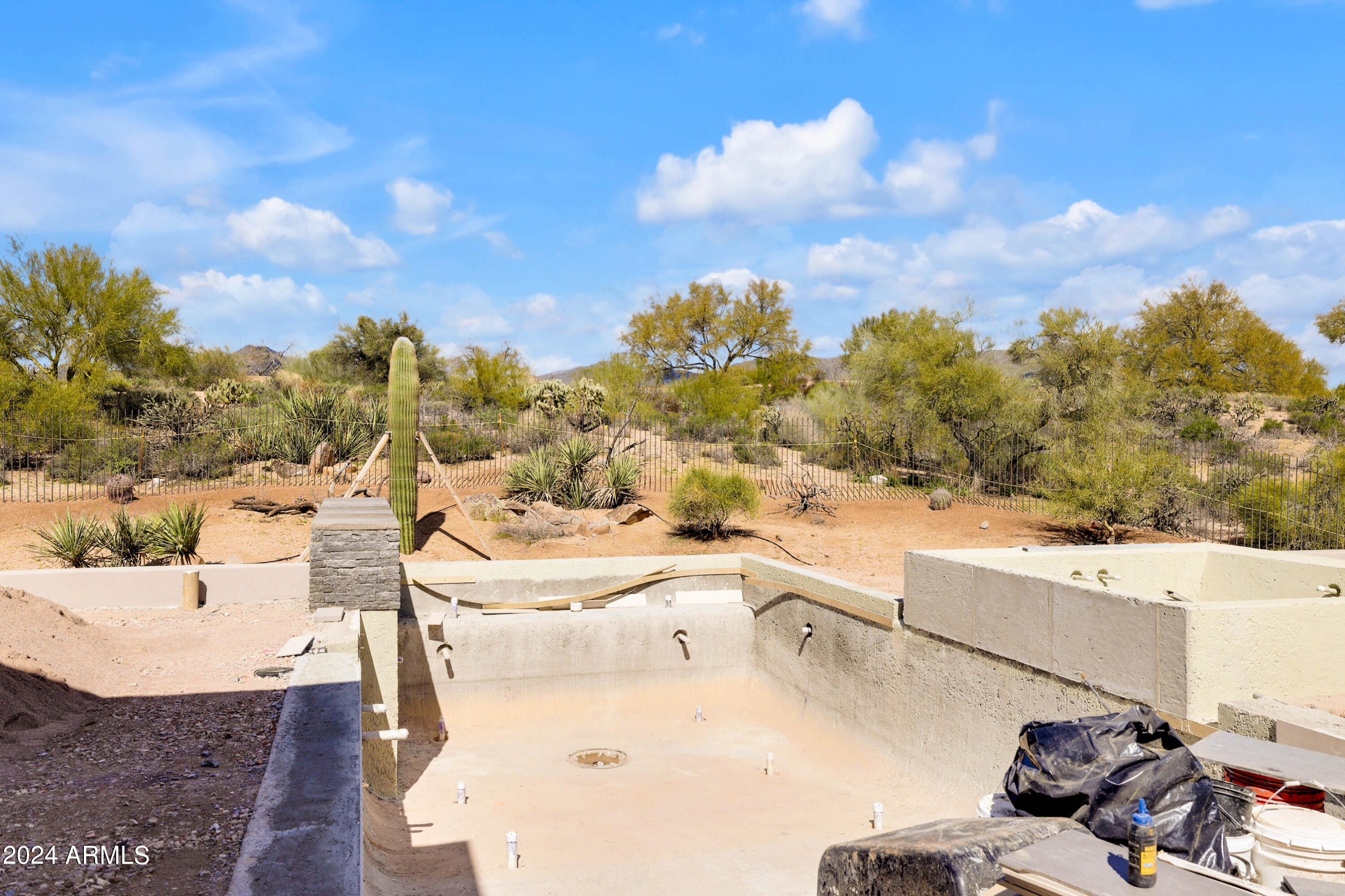 DESERT MOUNTAIN PHASE 1 UNIT 2 LOT 206-335 TR A - Residential