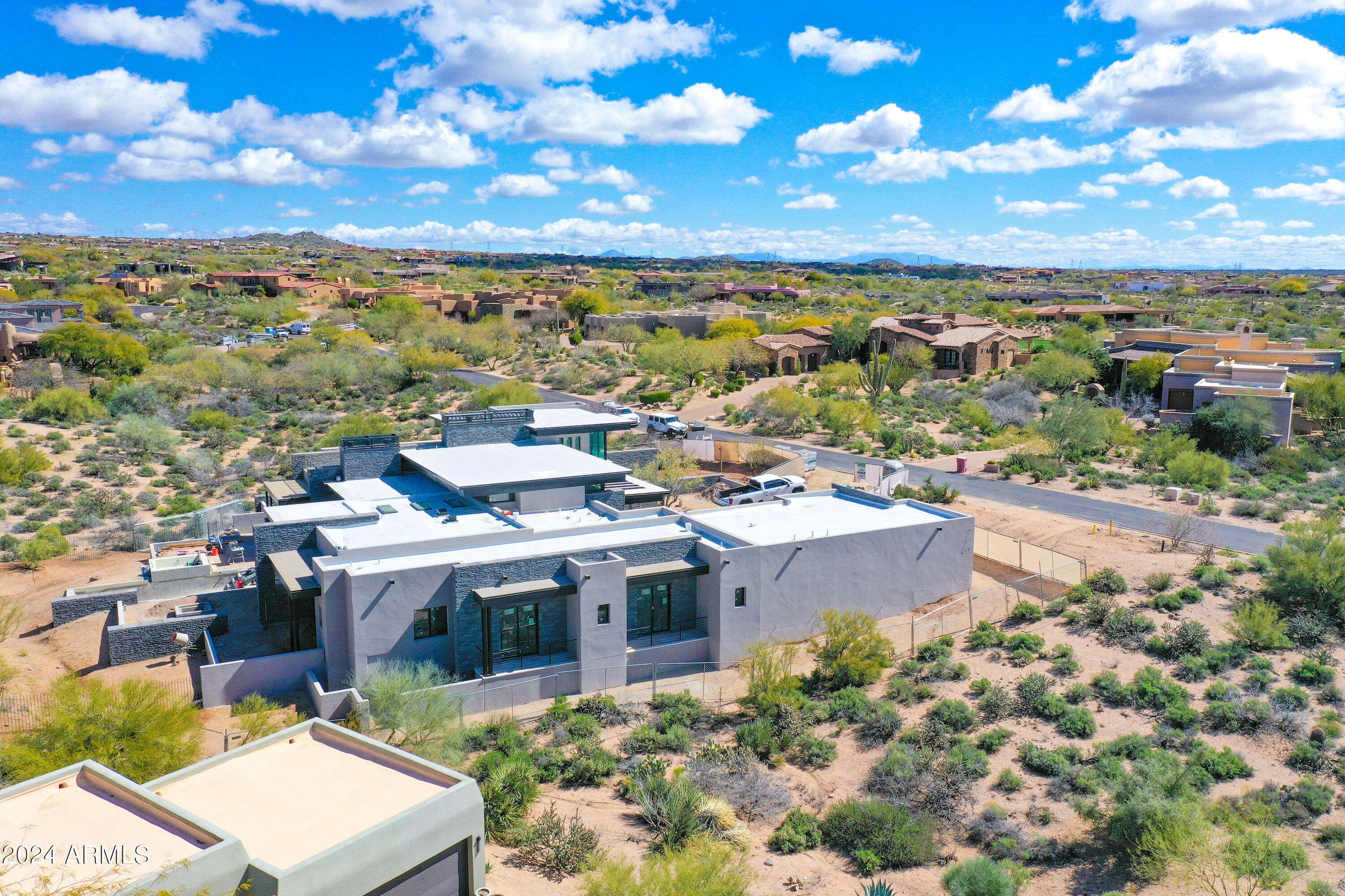 DESERT MOUNTAIN PHASE 1 UNIT 2 LOT 206-335 TR A - Residential