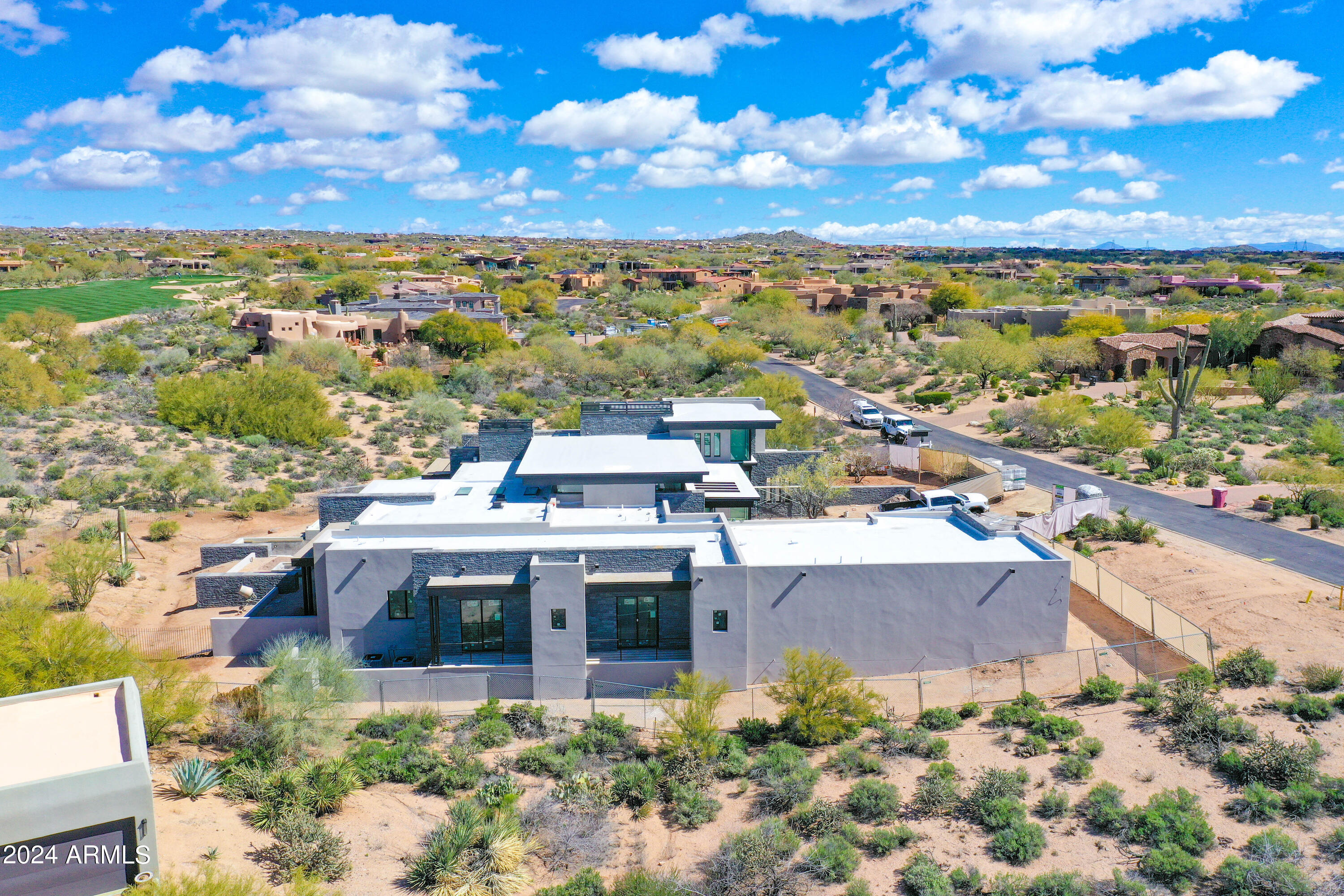 DESERT MOUNTAIN PHASE 1 UNIT 2 LOT 206-335 TR A - Residential