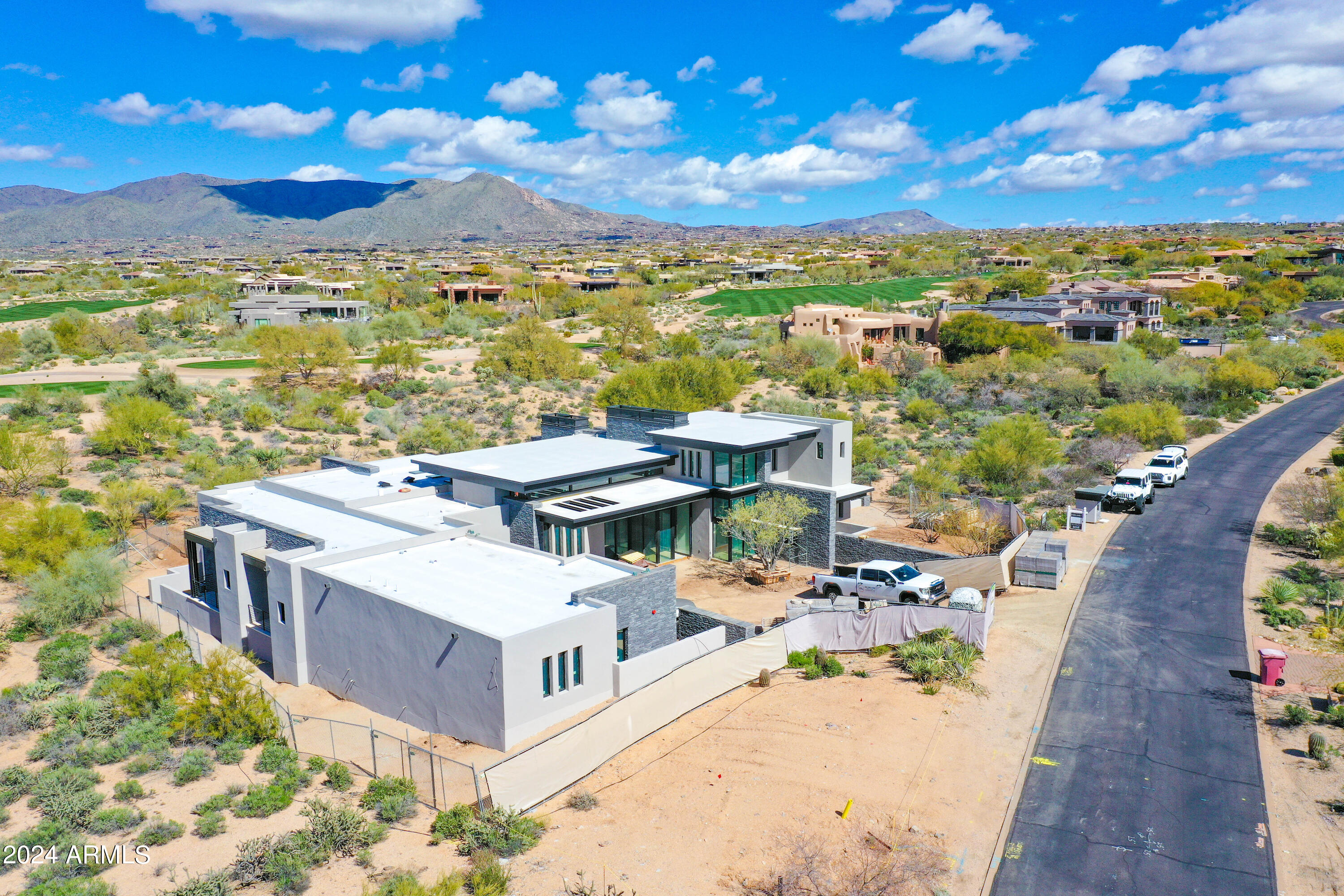 DESERT MOUNTAIN PHASE 1 UNIT 2 LOT 206-335 TR A - Residential