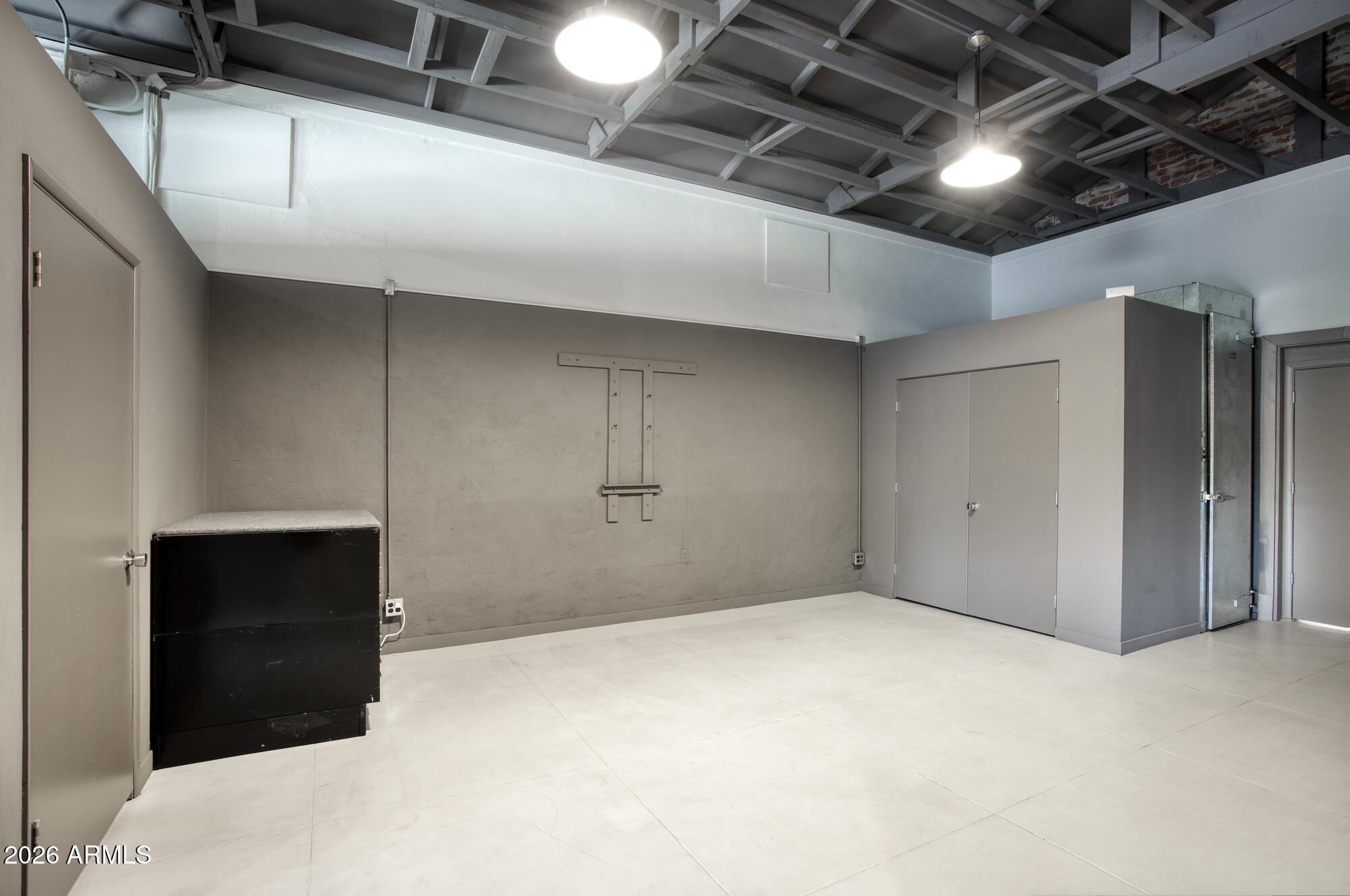 SYNDICATE PLACE - Commercial Sale