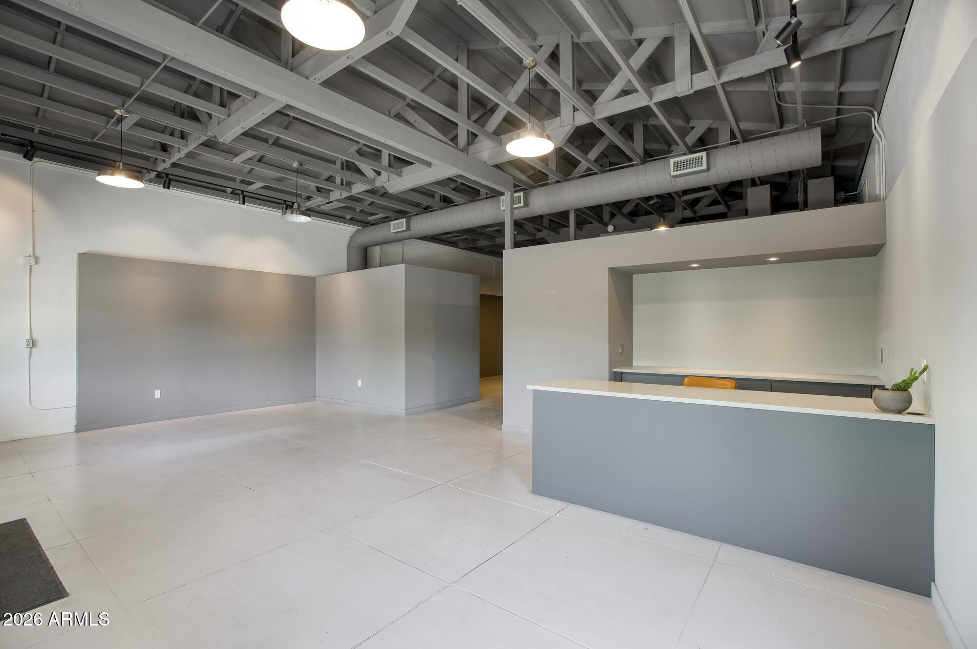 SYNDICATE PLACE - Commercial Sale
