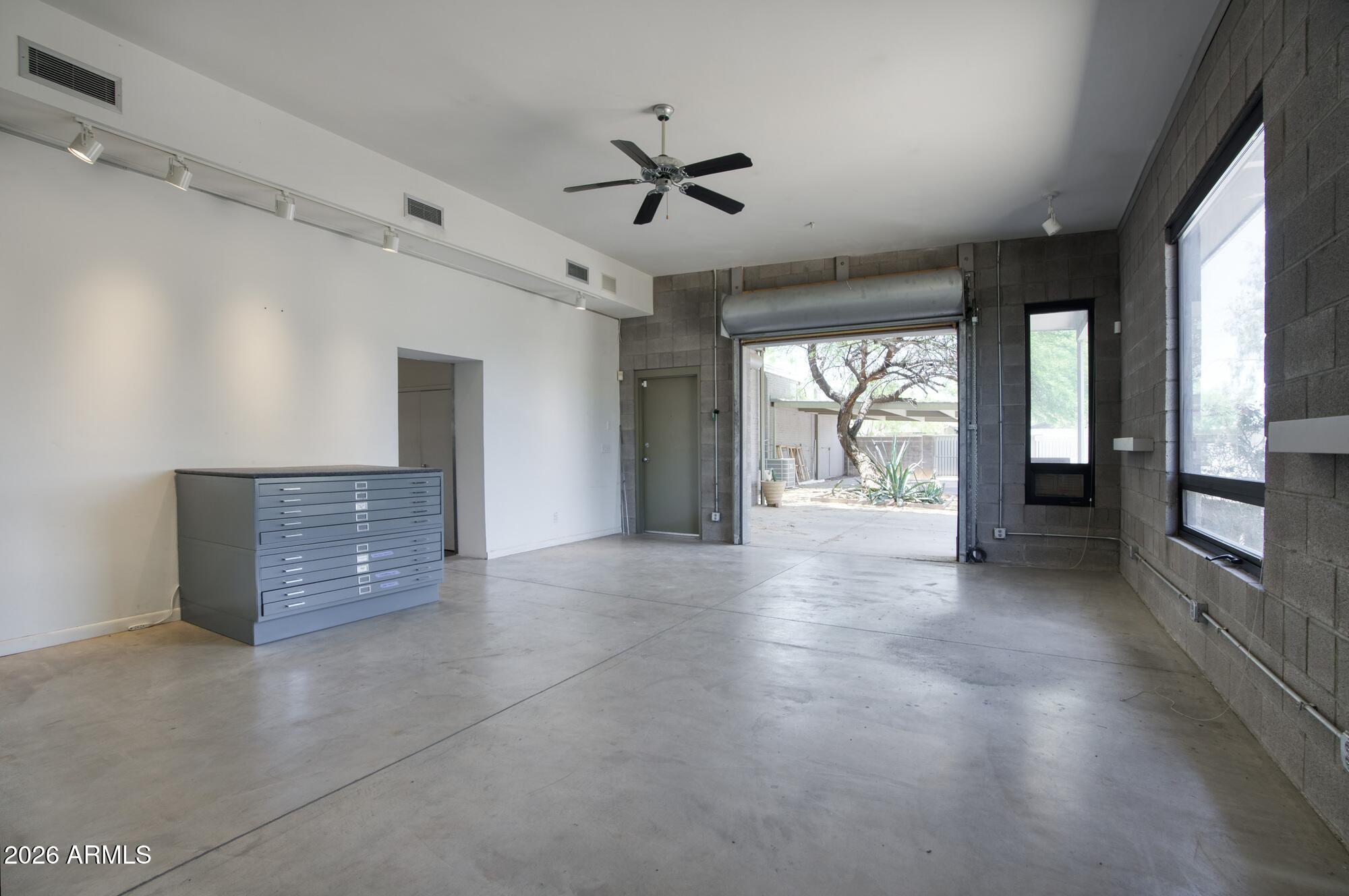 SYNDICATE PLACE - Commercial Sale