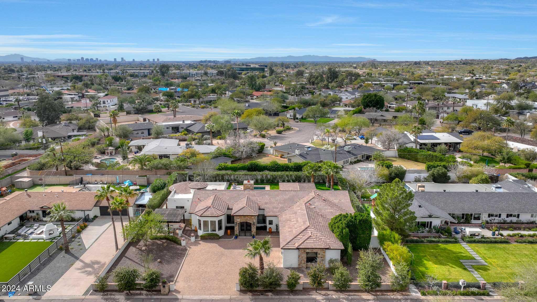 PARK PARADISE 2 - Residential