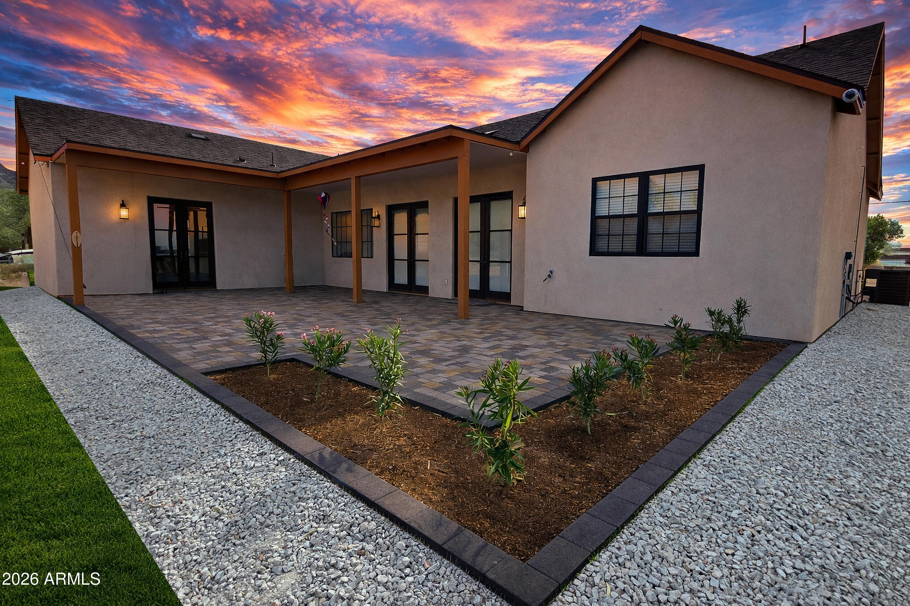 LAS LOMAS - Residential