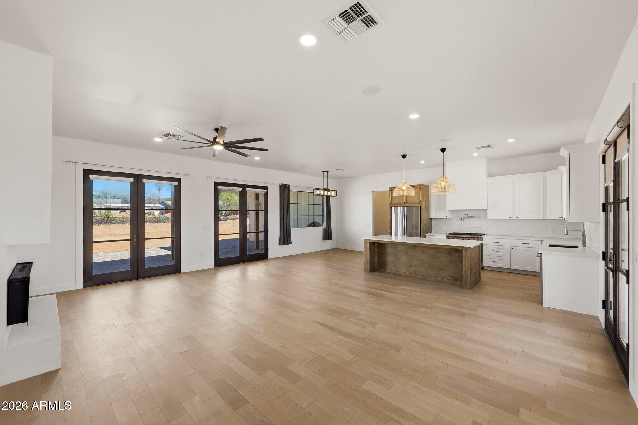 LAS LOMAS - Residential