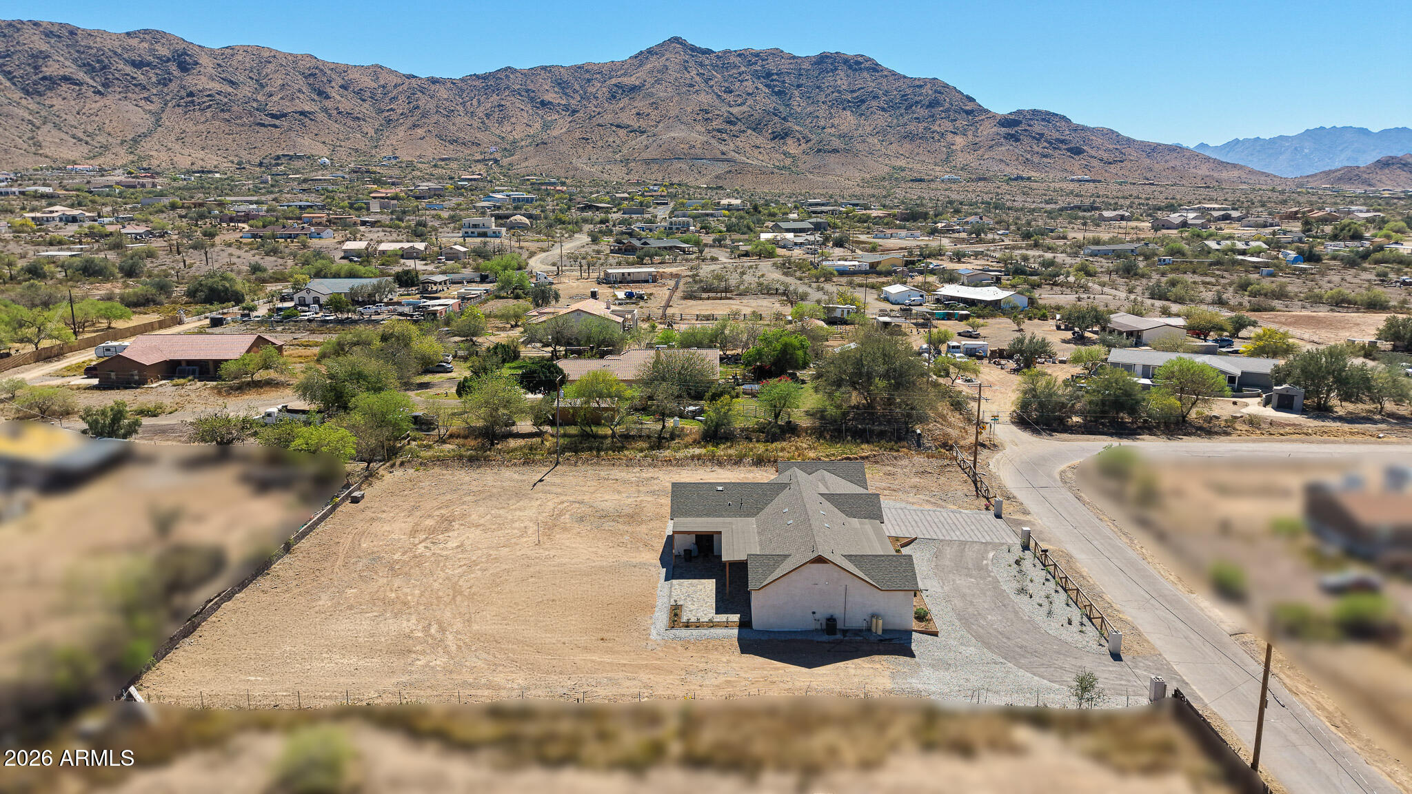 LAS LOMAS - Residential