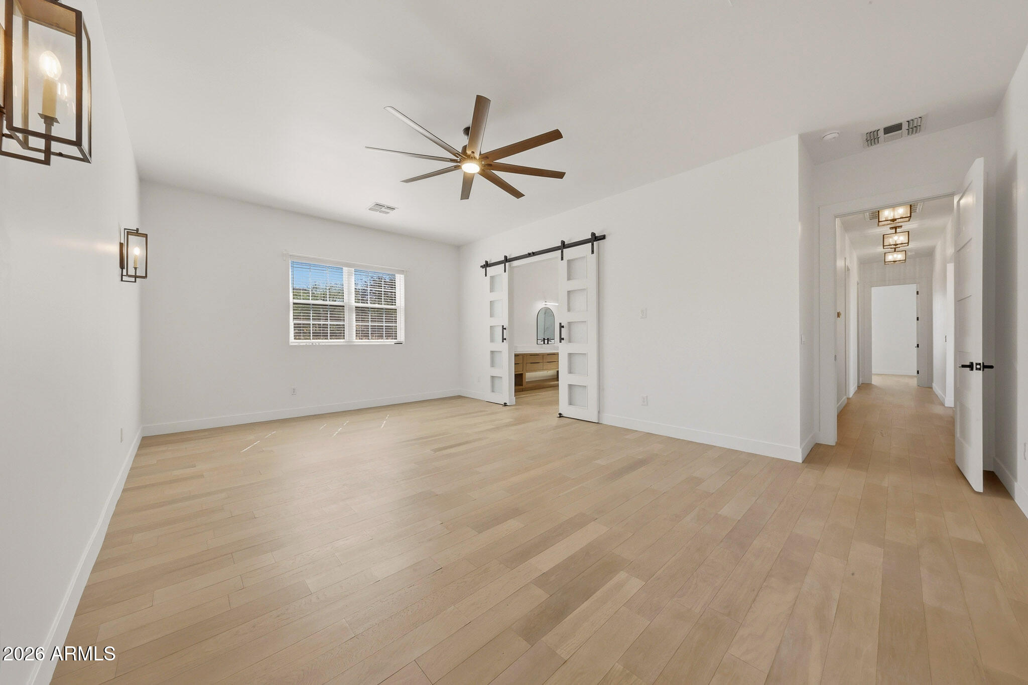 LAS LOMAS - Residential