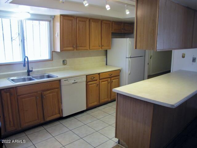 GARDEN CANYON HEIGHTS STRATCOM VILLAGE - Residential