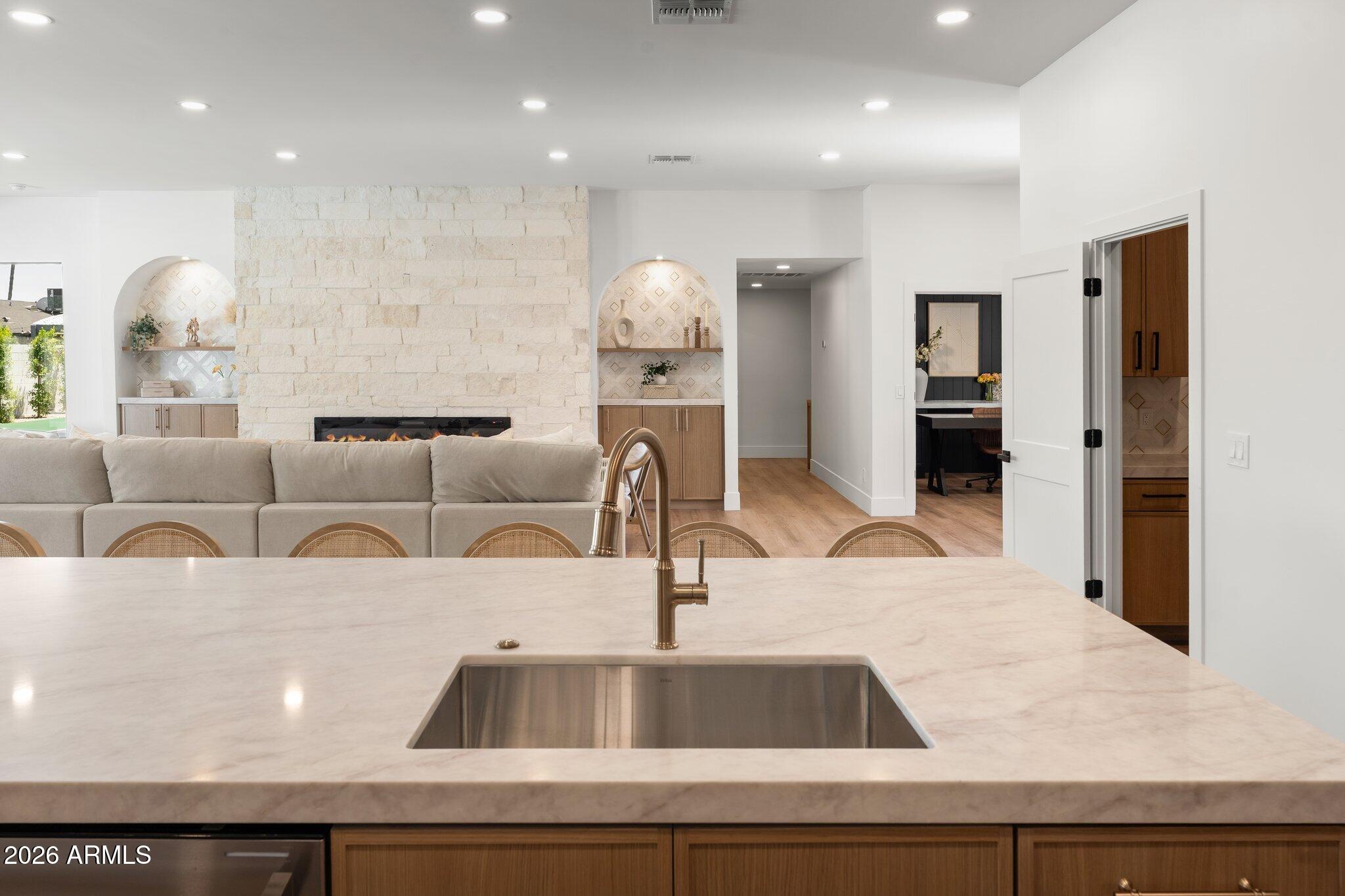LA PAZ AT DESERT SPRINGS UNIT 12 - Residential