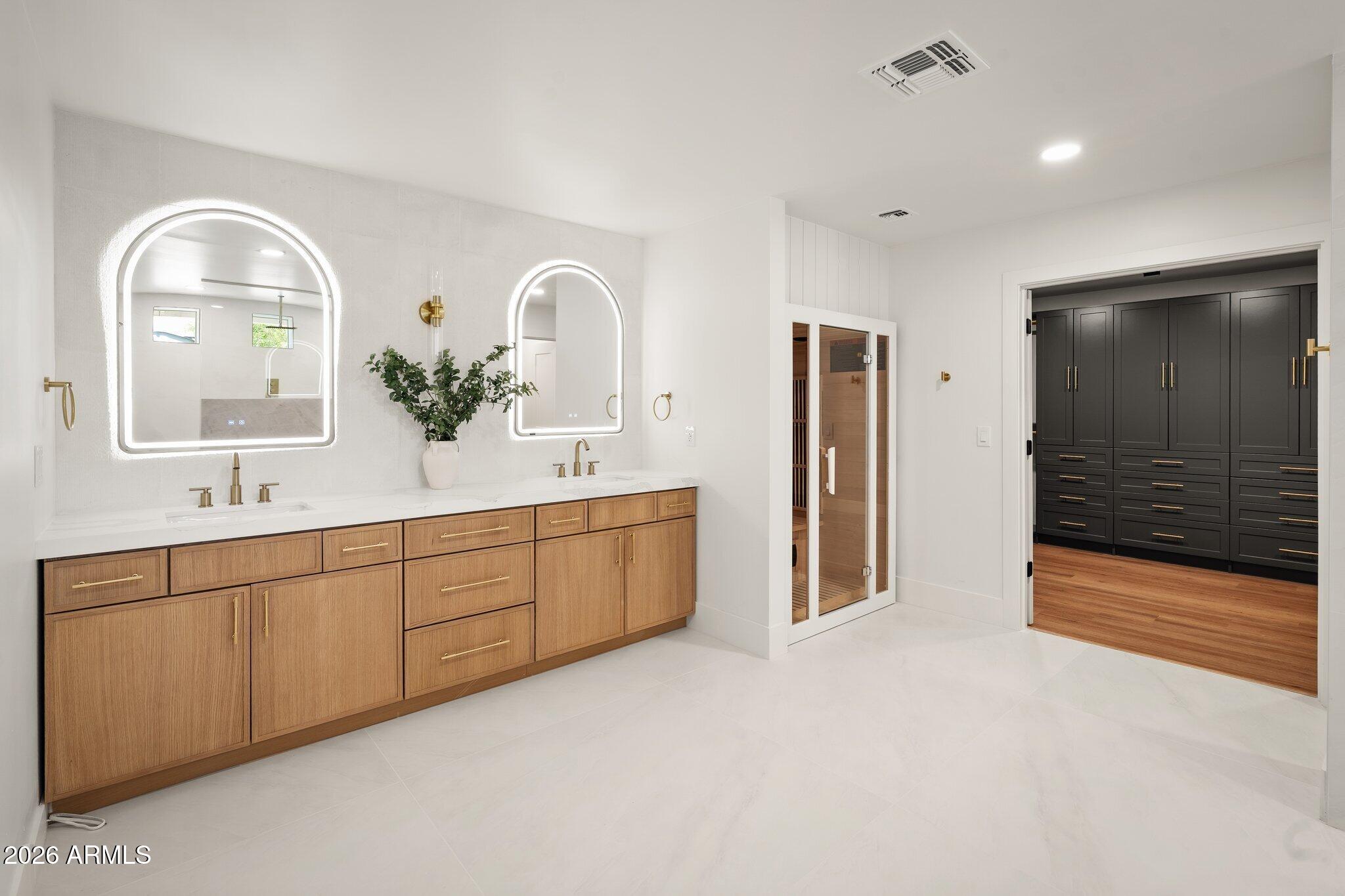 LA PAZ AT DESERT SPRINGS UNIT 12 - Residential