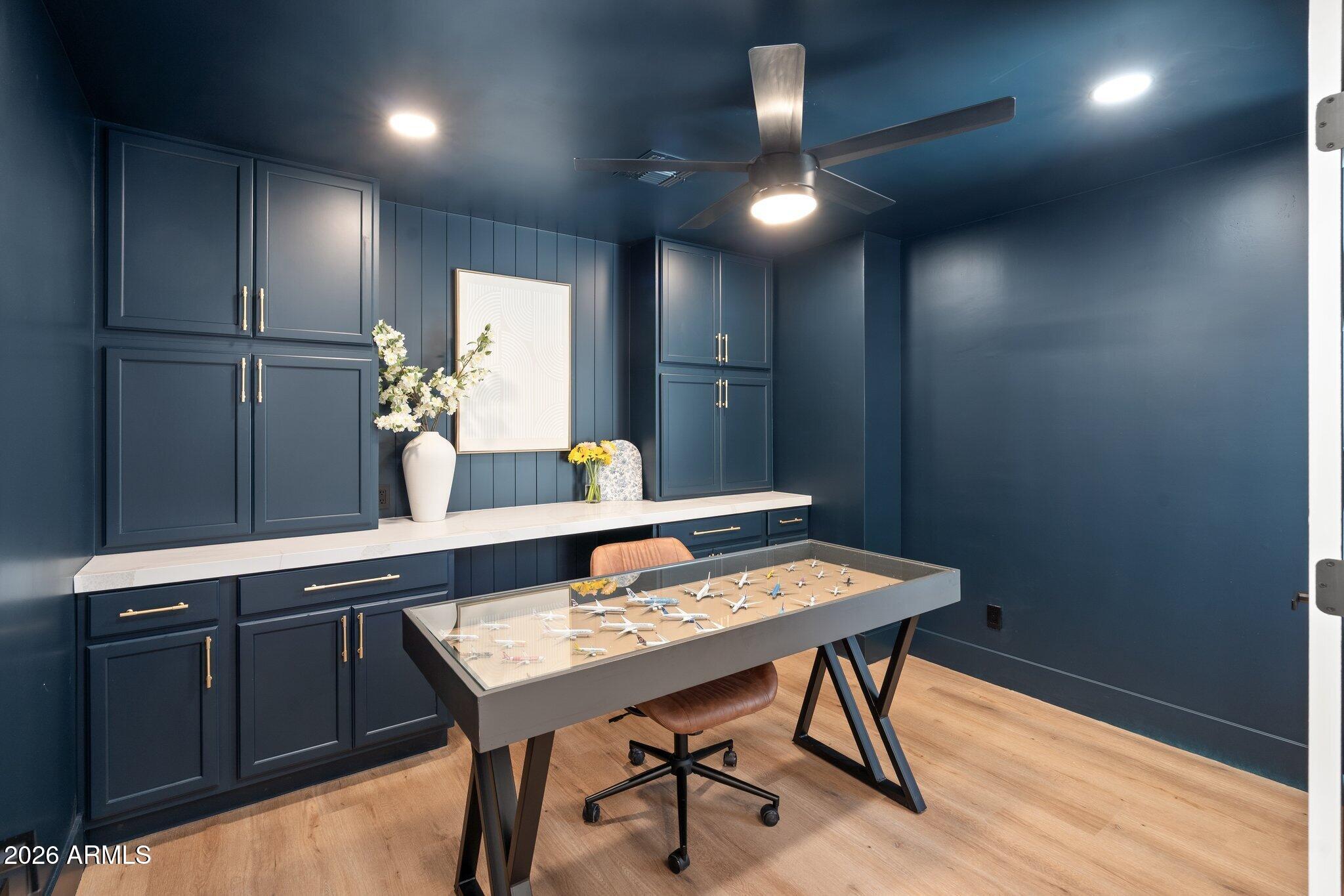 LA PAZ AT DESERT SPRINGS UNIT 12 - Residential
