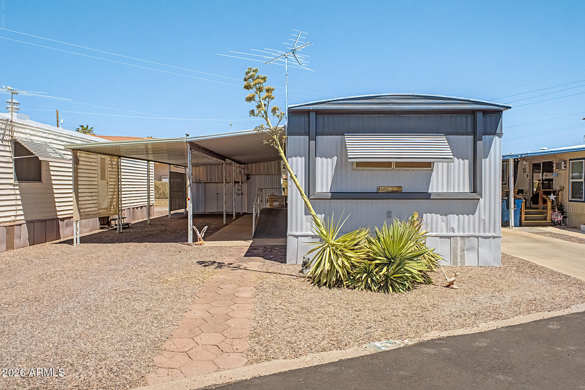 The Palms - Residential