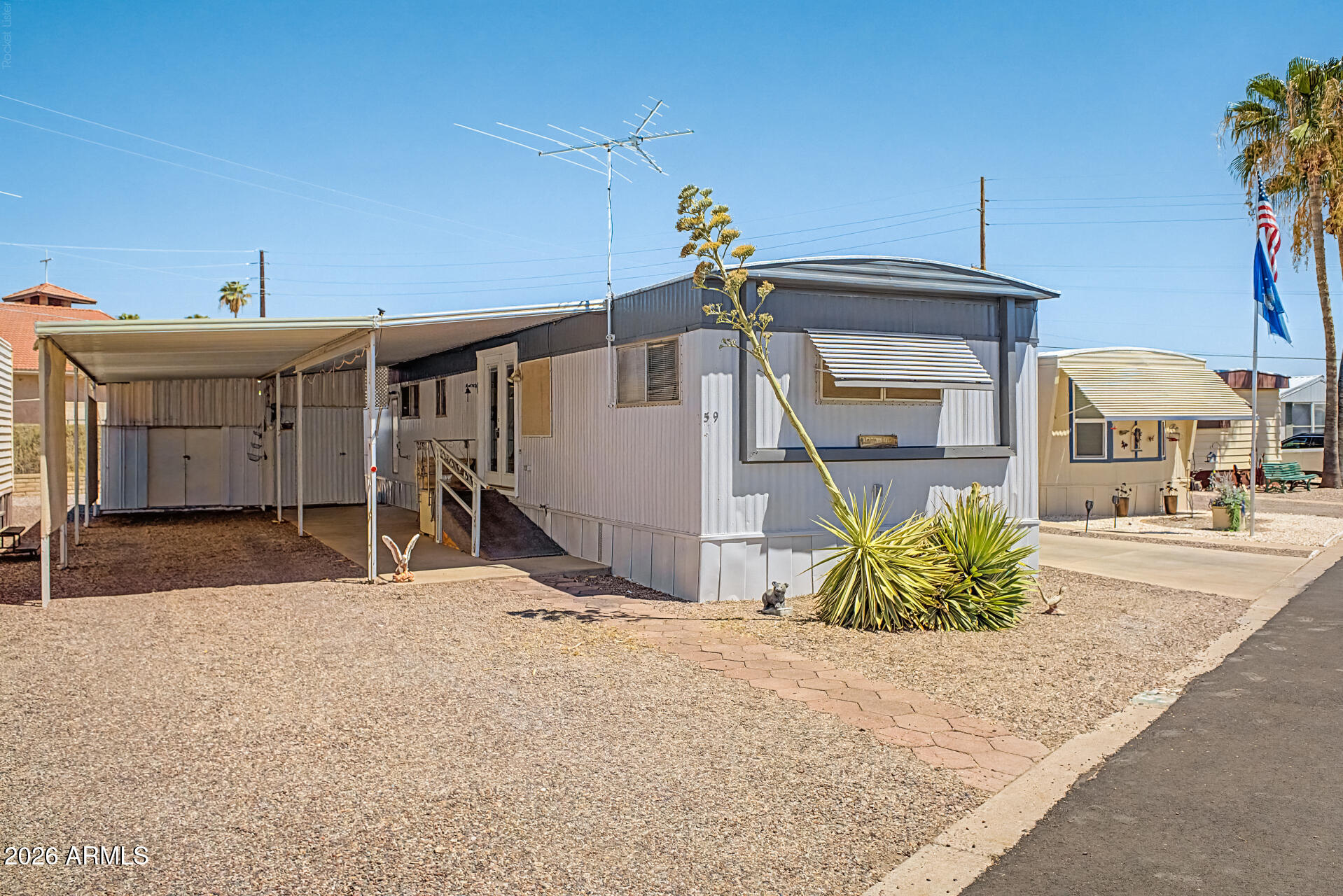 The Palms - Residential