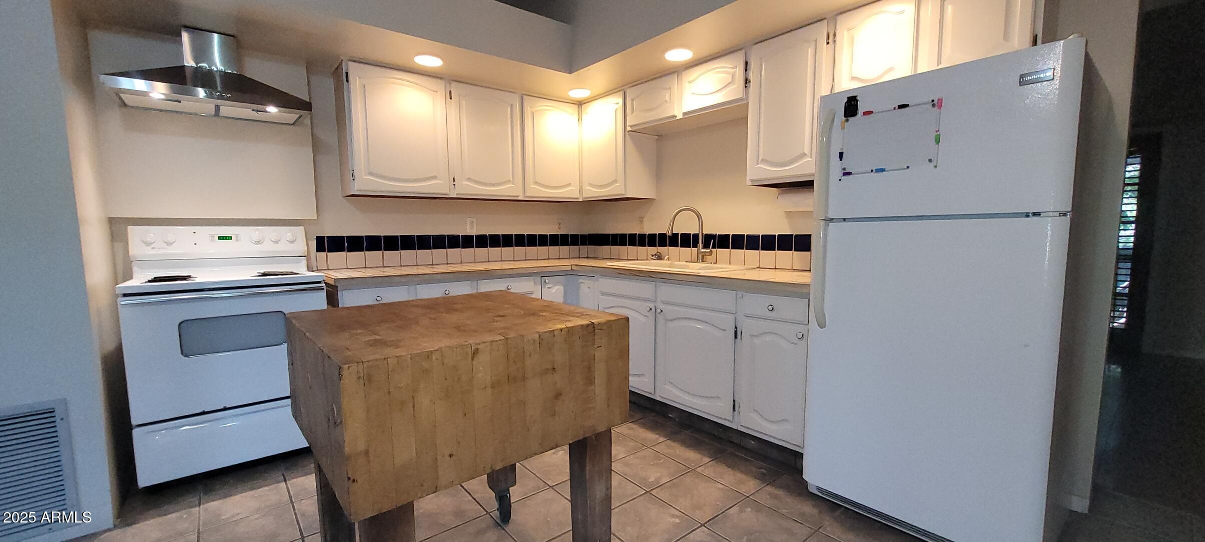 YARNELL HEIGHTS - Residential