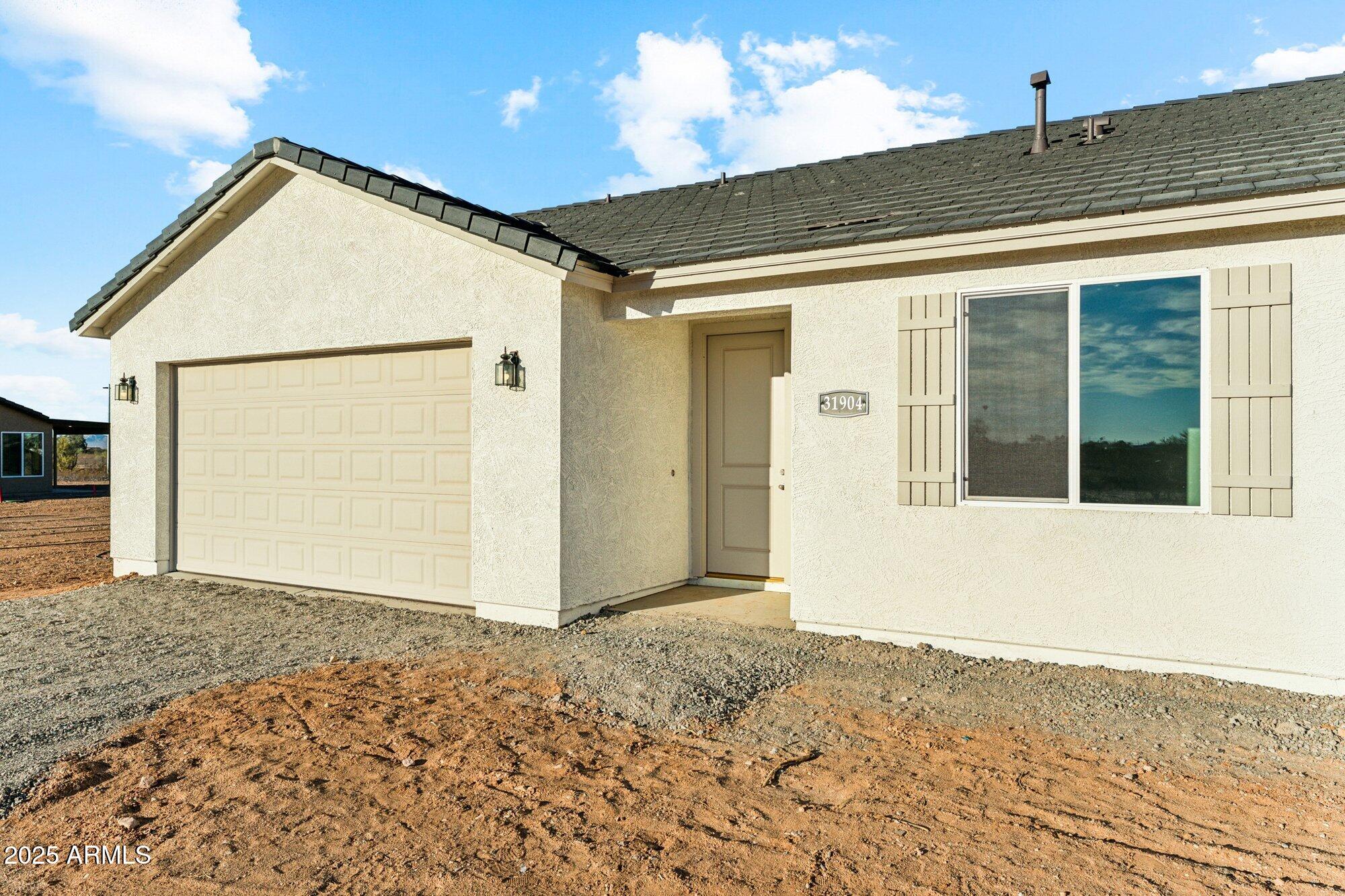 LEVEL HORSE PROPERTY WITH NO HOA'S!!! - Residential