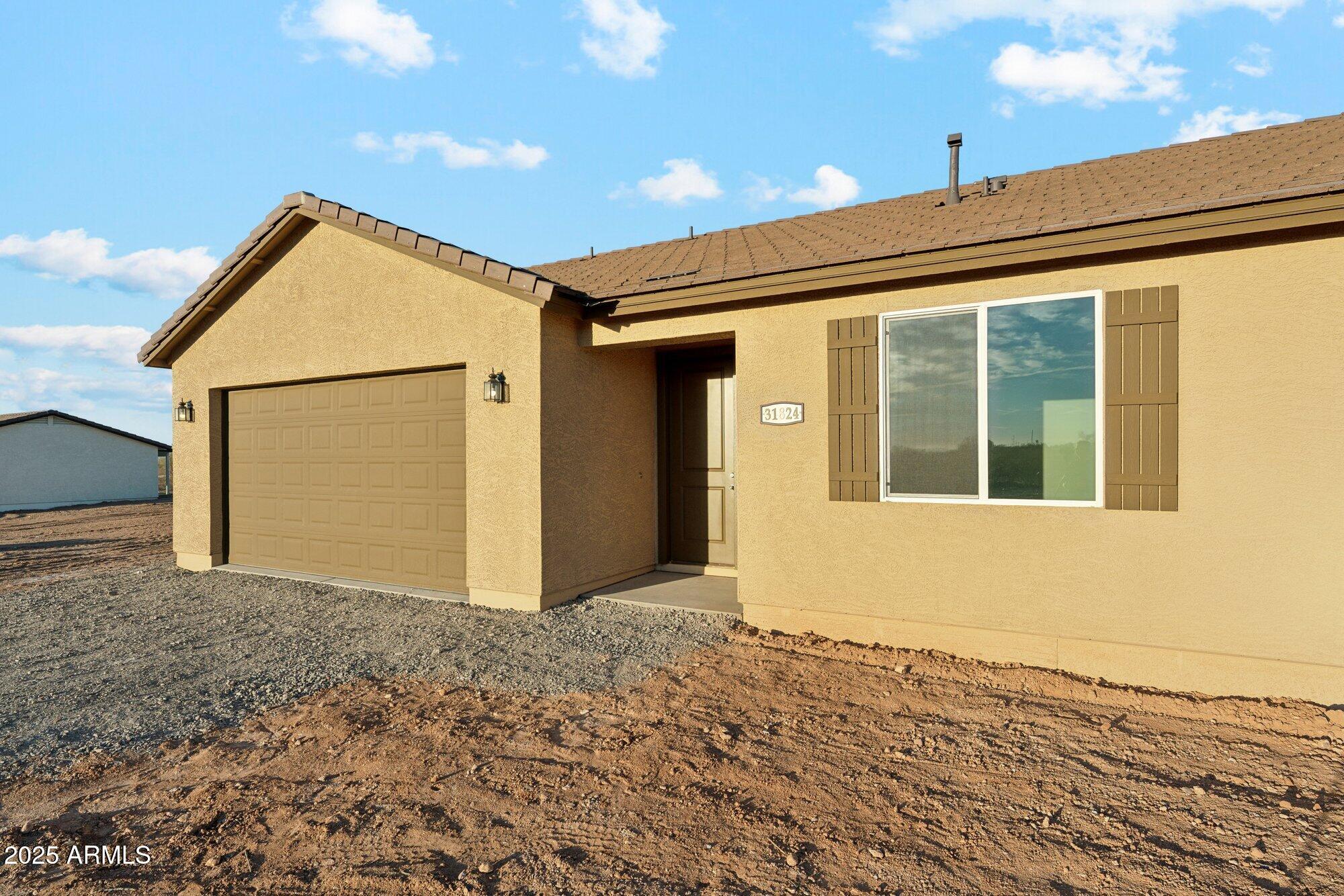 LEVEL HORSE PROPERTY WITH NO HOA'S!!! - Residential