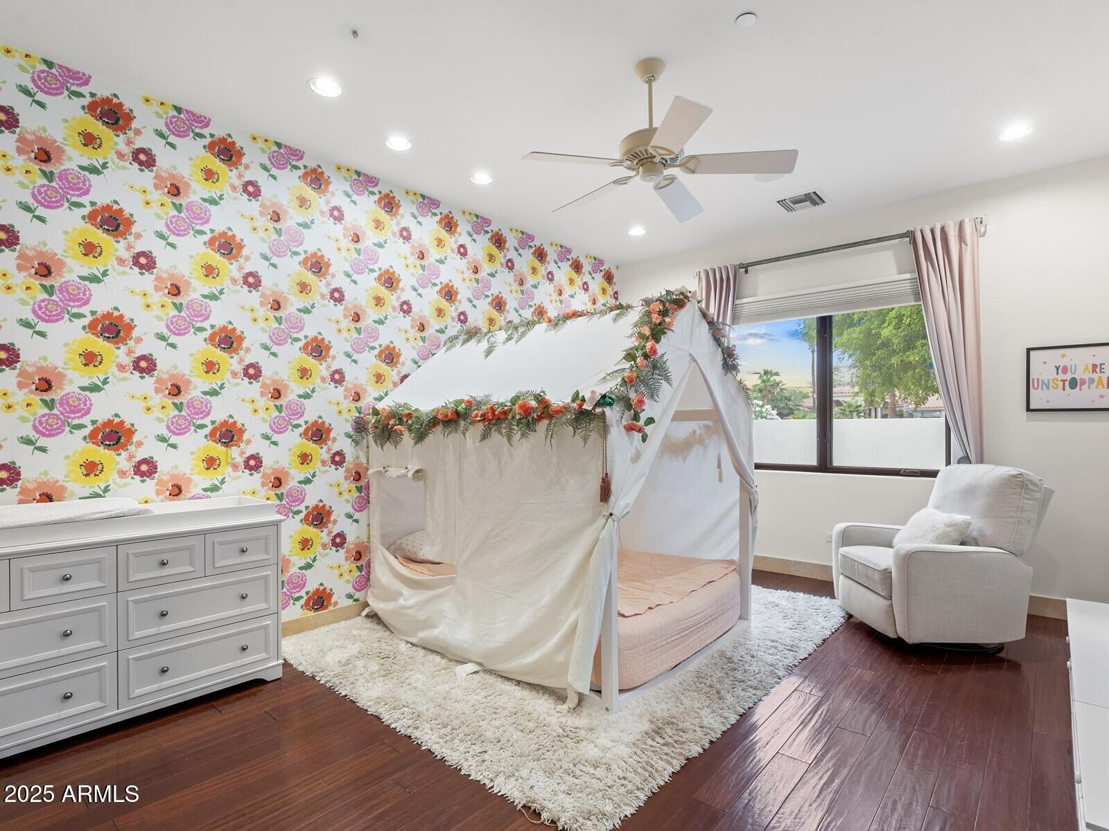 MOCKINGBIRD LANE ESTATES 4 - Residential