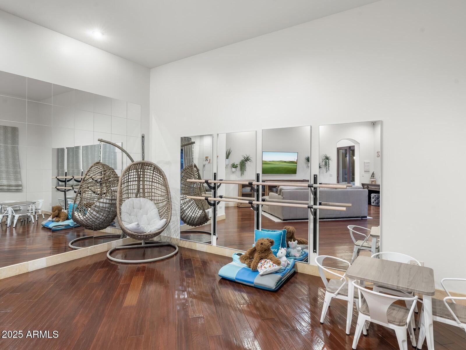 MOCKINGBIRD LANE ESTATES 4 - Residential