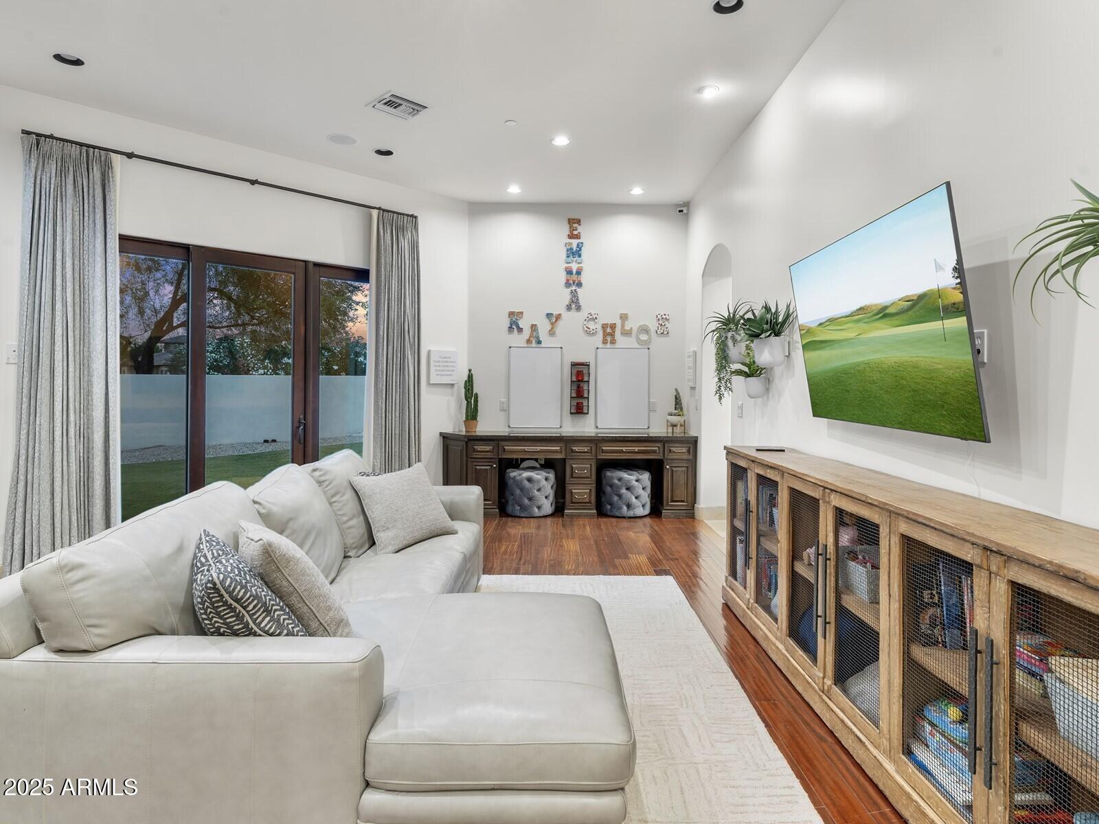 MOCKINGBIRD LANE ESTATES 4 - Residential