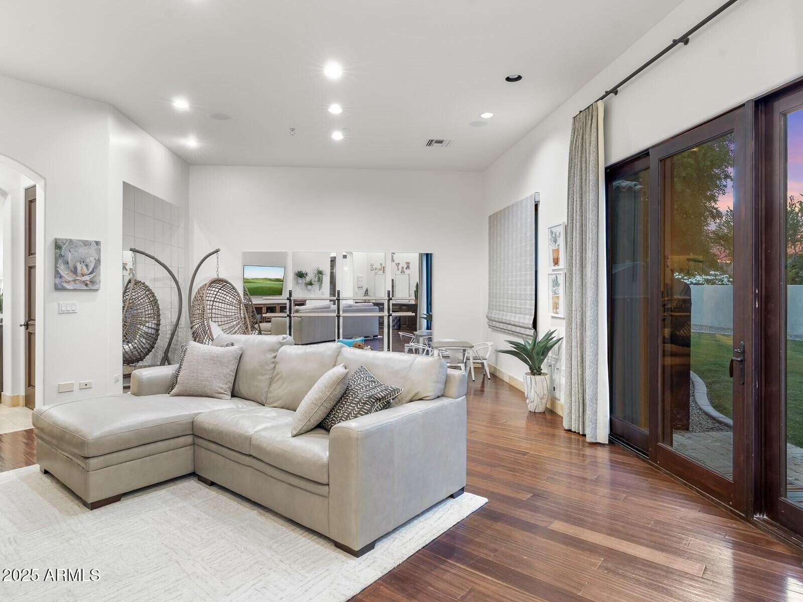 MOCKINGBIRD LANE ESTATES 4 - Residential