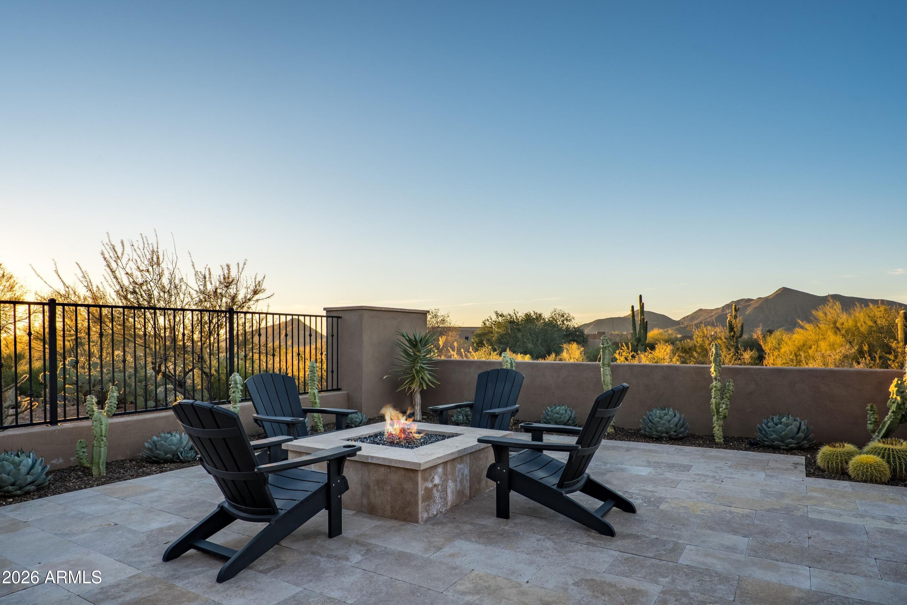 DESERT MOUNTAIN - Residential