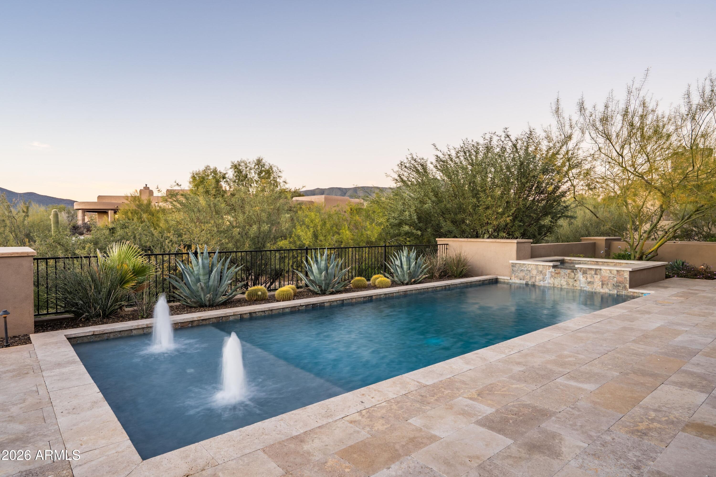DESERT MOUNTAIN - Residential