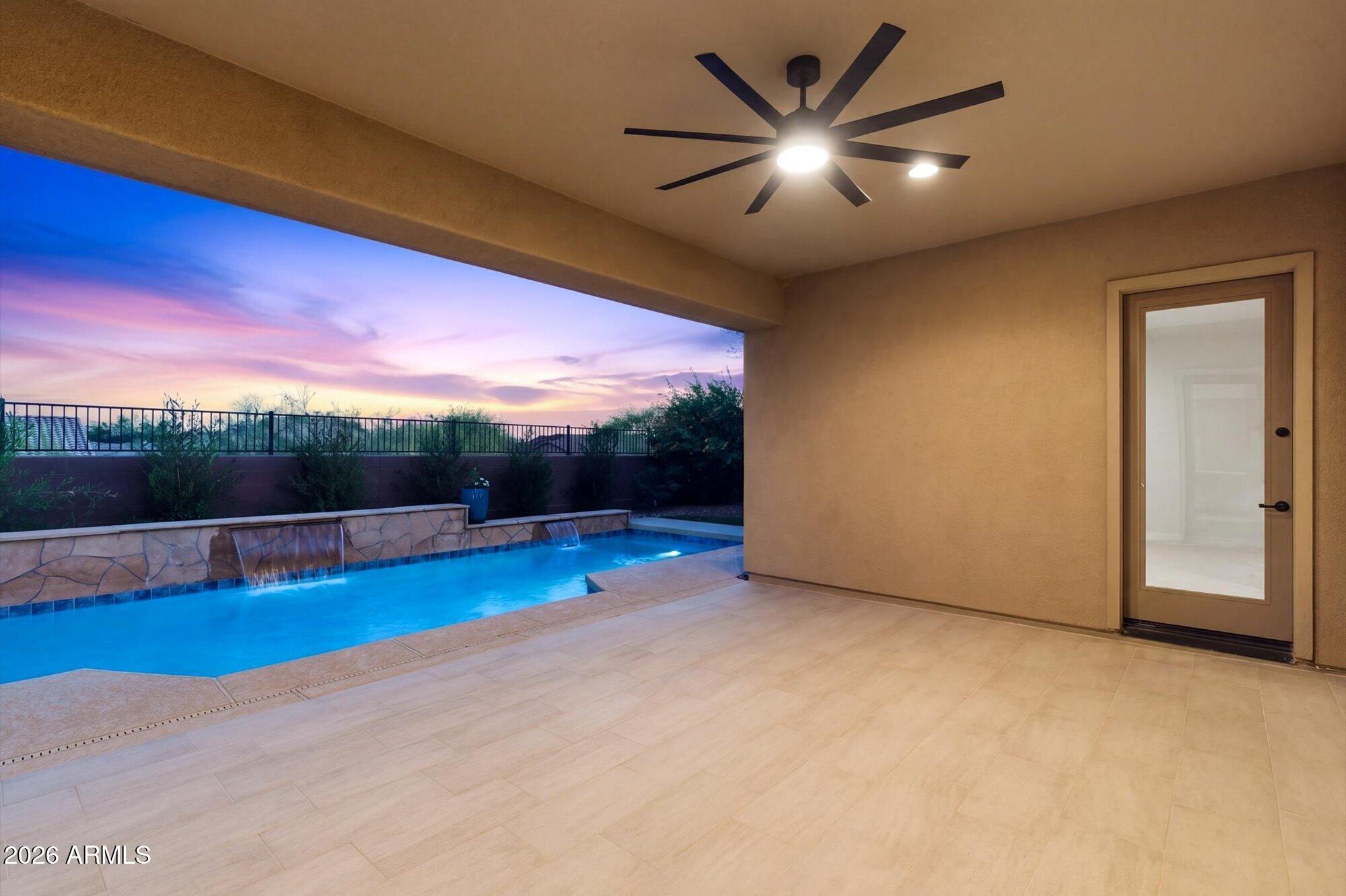 ANTHEM COUNTRY CLUB - Residential