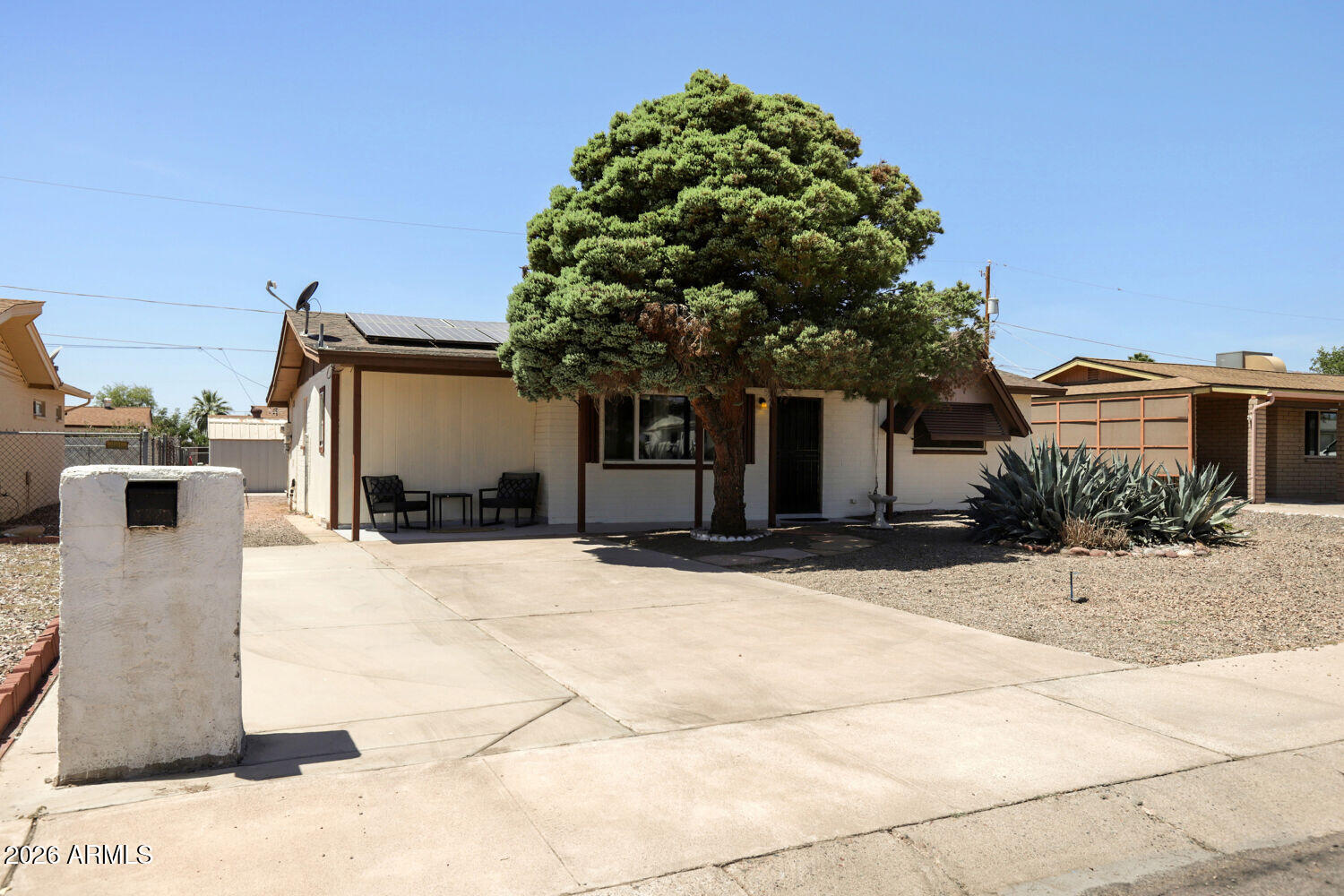 APACHE VILLA - Residential