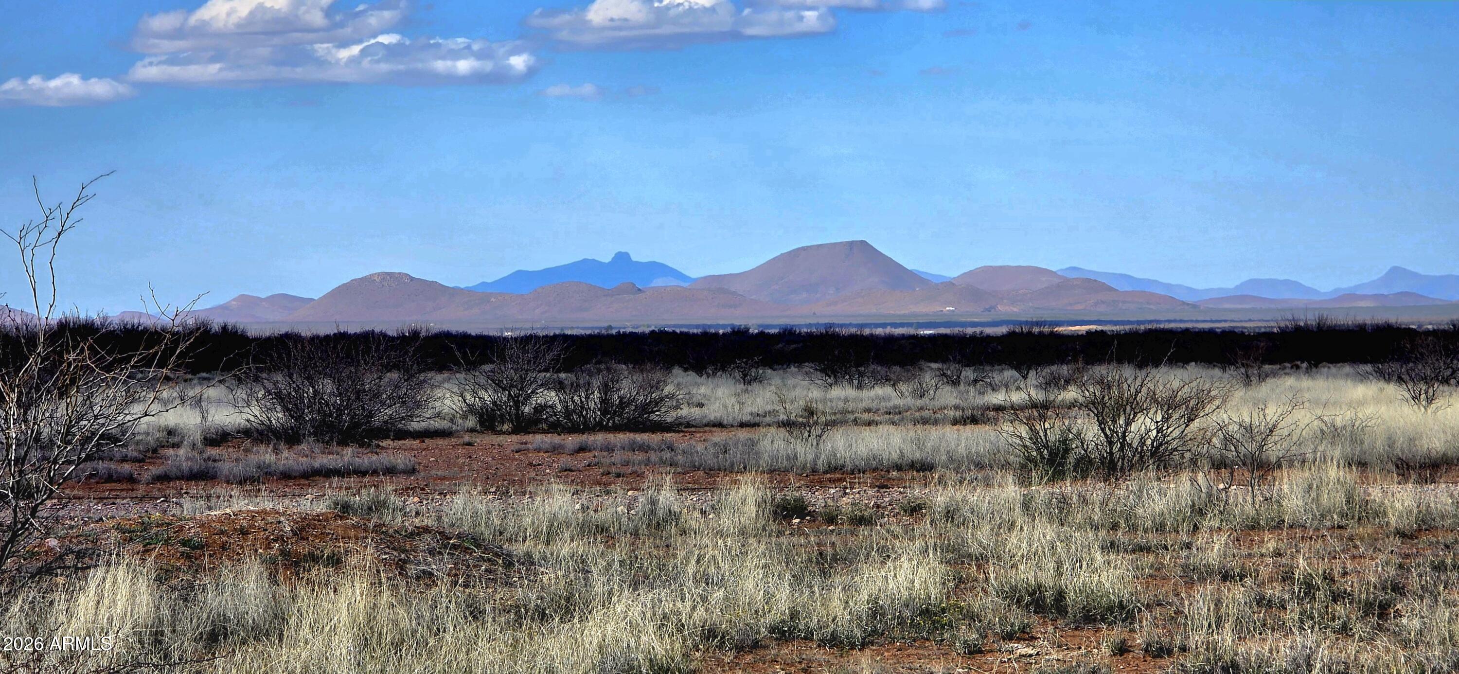 DESERT SKY - Land
