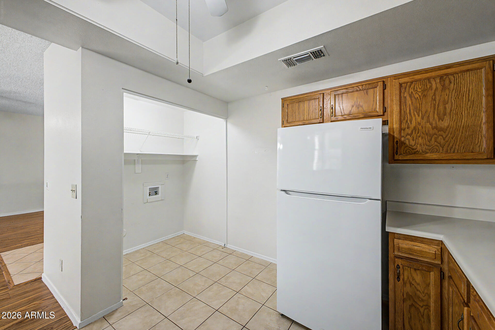 MARYLAND LAKES CONDOMINIUMS AMD - Residential