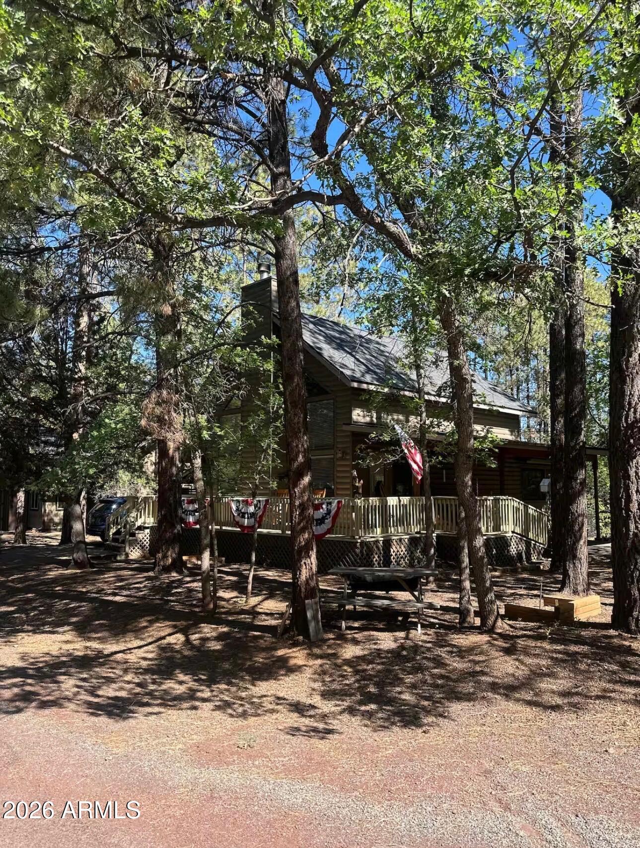 A beautiful FULLY FURNISHED cabin in the tall pines W/HOTTUB. When the Southern Arizona heat becomes too much, escape to your own private heaven on earth with summer temps in the 80s! This year-around home can keep you toasty warm with the gas fireplace in the snowy months or cool from the Arizona heat in the summer. Surrounded by the natural playground which provides endless opportunities for all of your favorite outdoor activities such as skiing, fishing, hiking, kayaking, golf and more! This home is your private retreat! NO HOA! Best location in Lakeside-Pinetop area with Charlie Clarks and the Den just down the block and only 30 minutes to Sunrise Ski Resort. Pinetop is a hidden gem with endless activities year around. This home is a successful AirBnb and the perfect family escape.