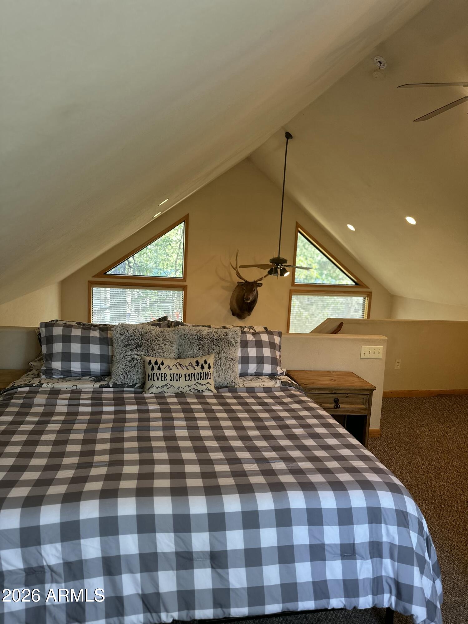 WHITE MOUNTAIN CLUB ESTATES UNIT 2 - Residential