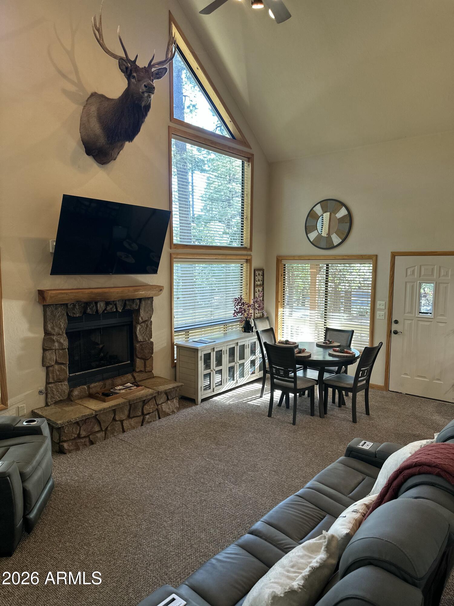 WHITE MOUNTAIN CLUB ESTATES UNIT 2 - Residential