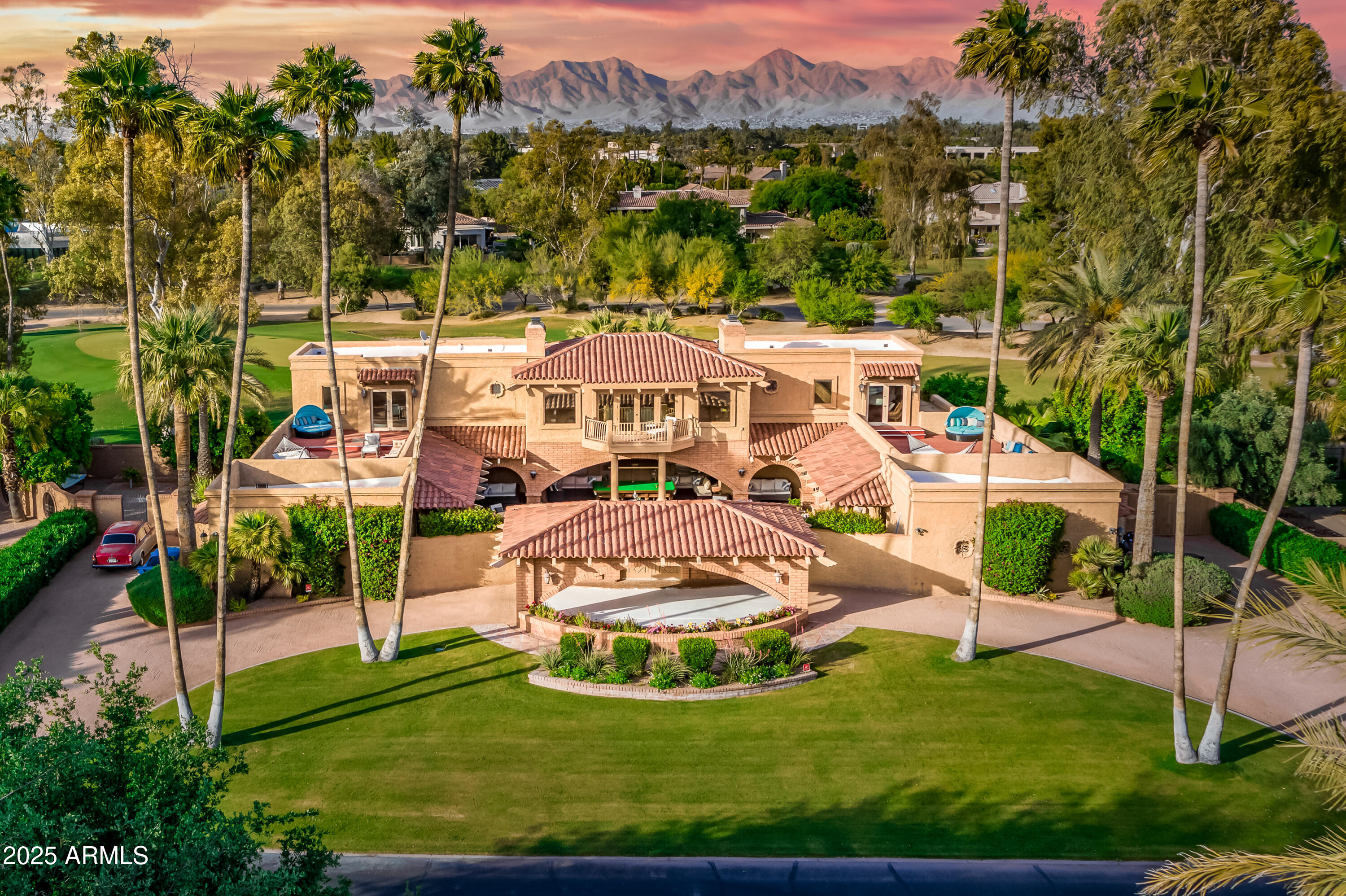 CAMELBACK COUNTRY CLUB - Residential
