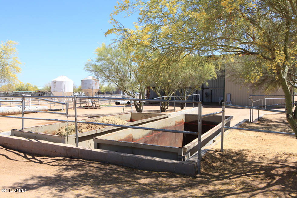 LOMA VISTA FARM SECTION A & B. 15 ACRE TRAINING FACILITY MAIN BARN, 2 ARENAS EQUIP. STORAGE MUST SEE - Residential
