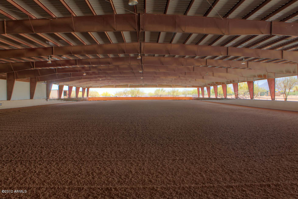 LOMA VISTA FARM SECTION A & B. 15 ACRE TRAINING FACILITY MAIN BARN, 2 ARENAS EQUIP. STORAGE MUST SEE - Residential