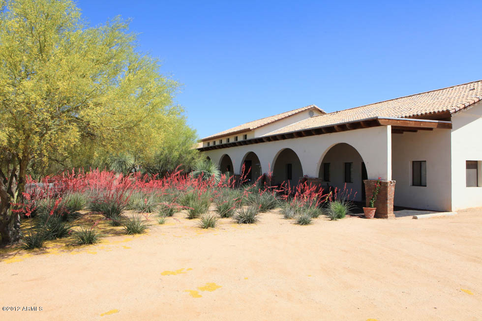 LOMA VISTA FARM SECTION A & B. 15 ACRE TRAINING FACILITY MAIN BARN, 2 ARENAS EQUIP. STORAGE MUST SEE - Residential
