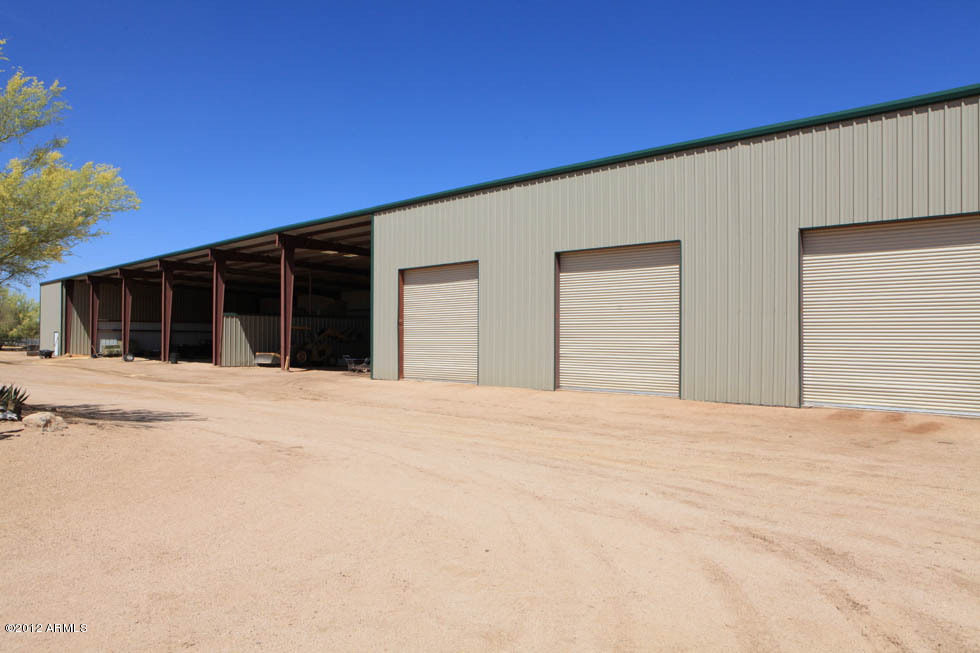 LOMA VISTA FARM SECTION A & B. 15 ACRE TRAINING FACILITY MAIN BARN, 2 ARENAS EQUIP. STORAGE MUST SEE - Residential