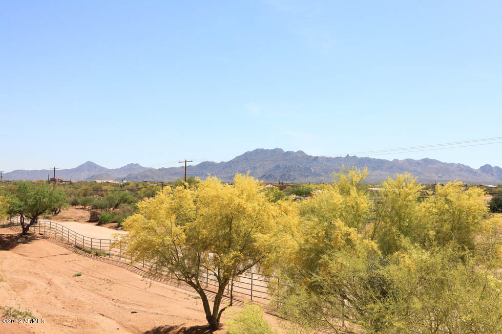 LOMA VISTA FARM SECTION A & B. 15 ACRE TRAINING FACILITY MAIN BARN, 2 ARENAS EQUIP. STORAGE MUST SEE - Residential