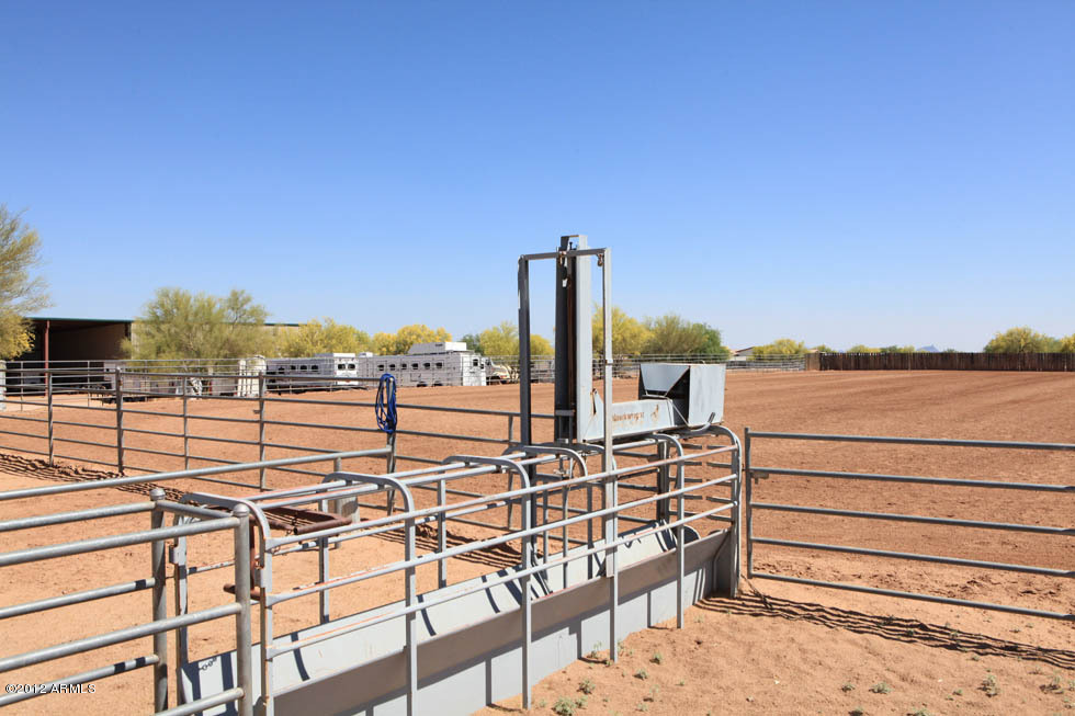 LOMA VISTA FARM SECTION A & B. 15 ACRE TRAINING FACILITY MAIN BARN, 2 ARENAS EQUIP. STORAGE MUST SEE - Residential
