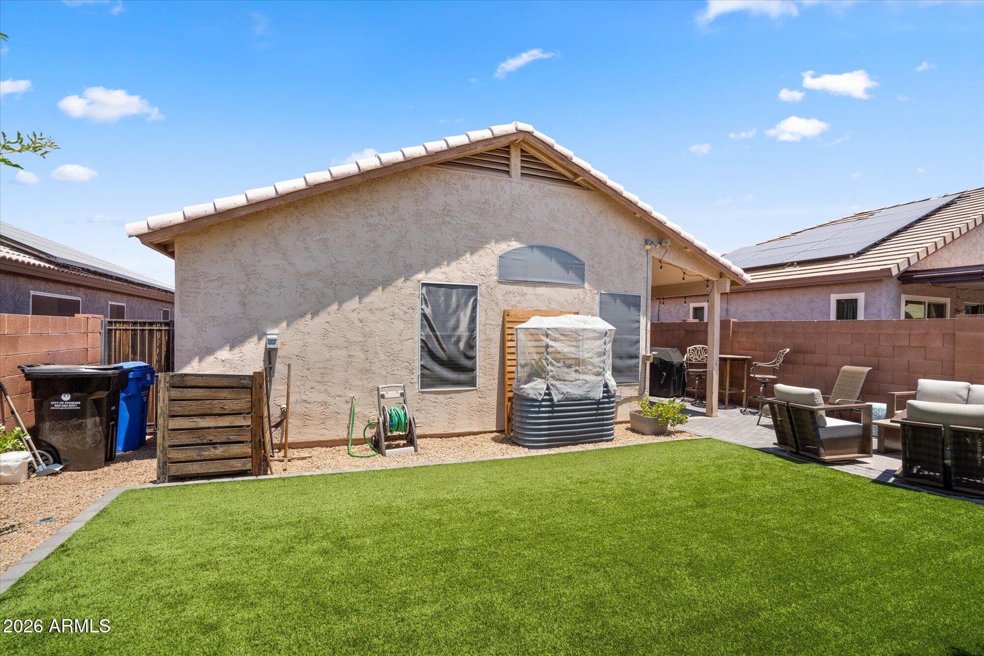 PARADISE PARKE - Residential