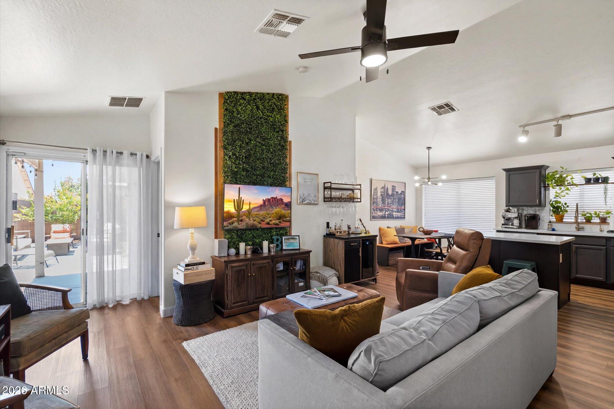 PARADISE PARKE - Residential