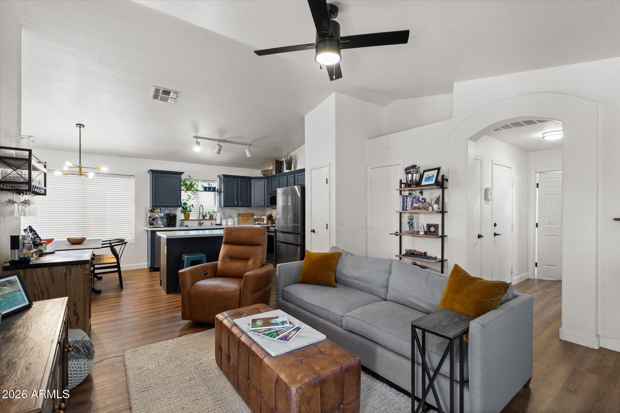 PARADISE PARKE - Residential