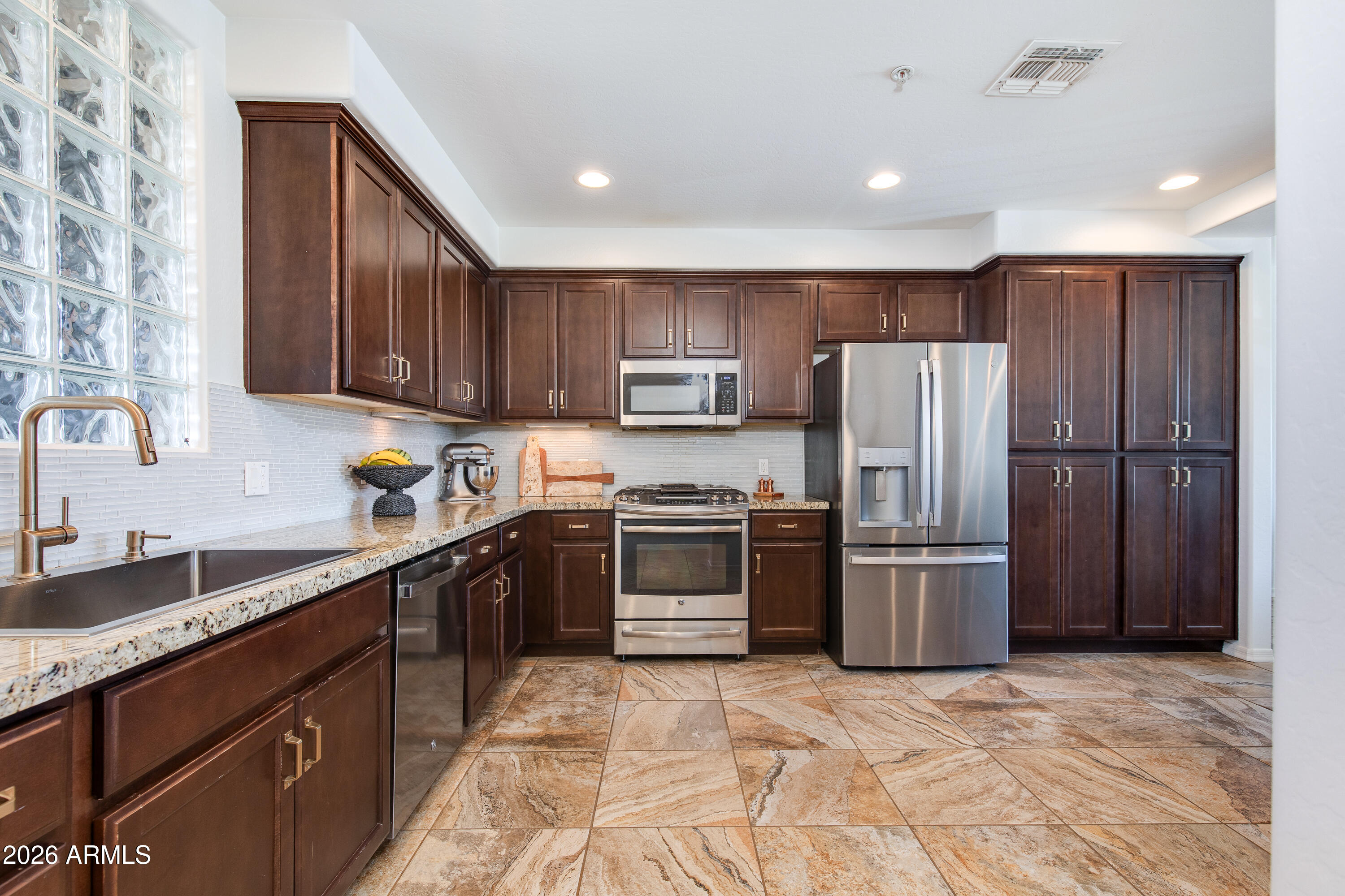 MONTEREY RIDGE CONDOMINIUM AMD - Residential