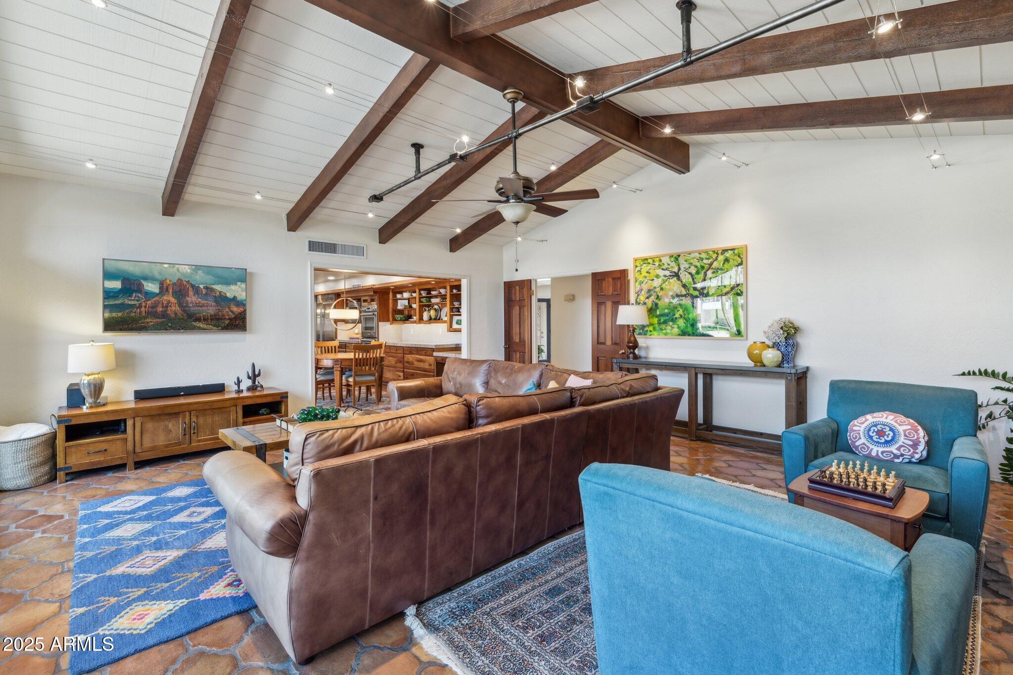 CAMELBACK COUNTRY CLUB ESTATES - Residential