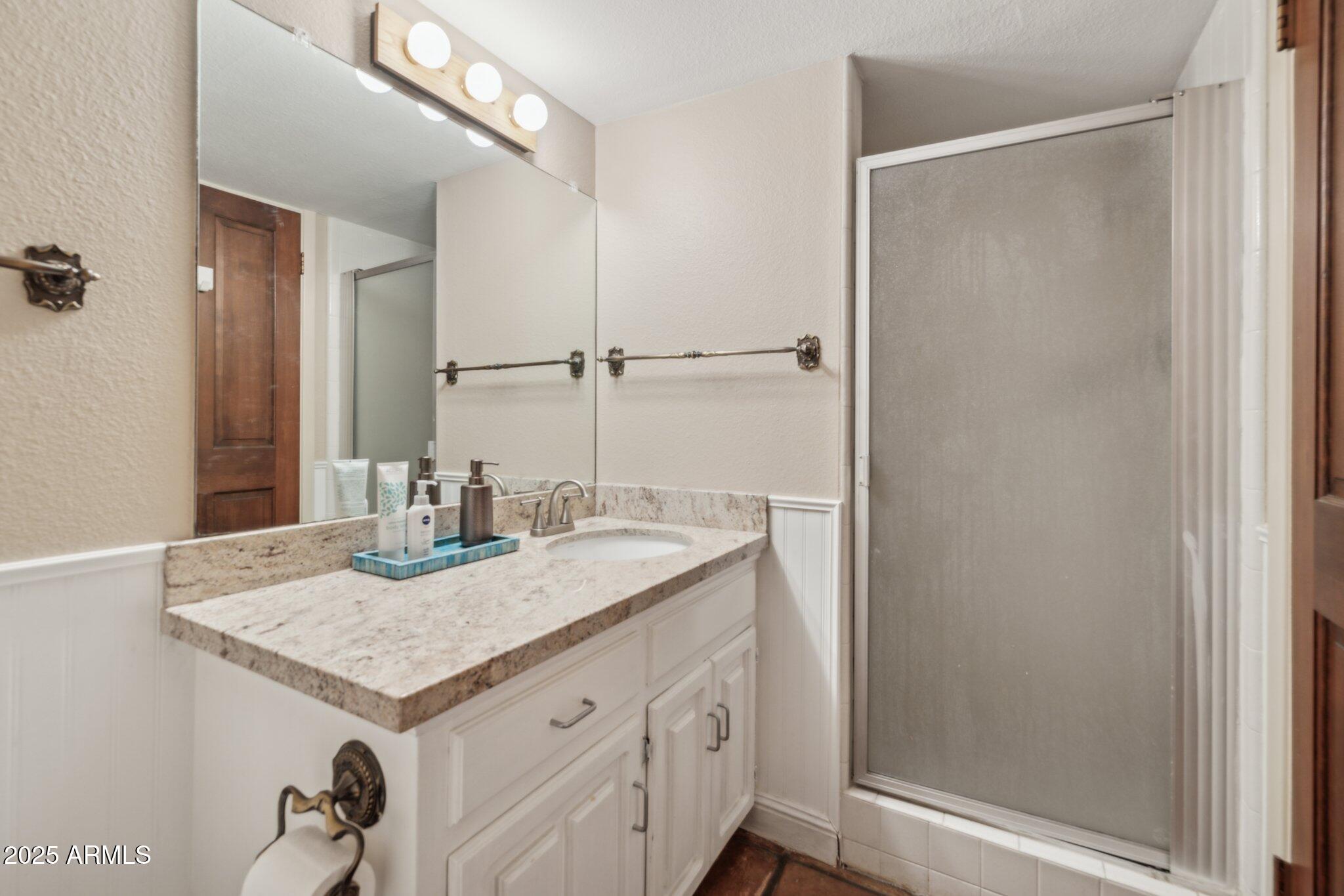 CAMELBACK COUNTRY CLUB ESTATES - Residential
